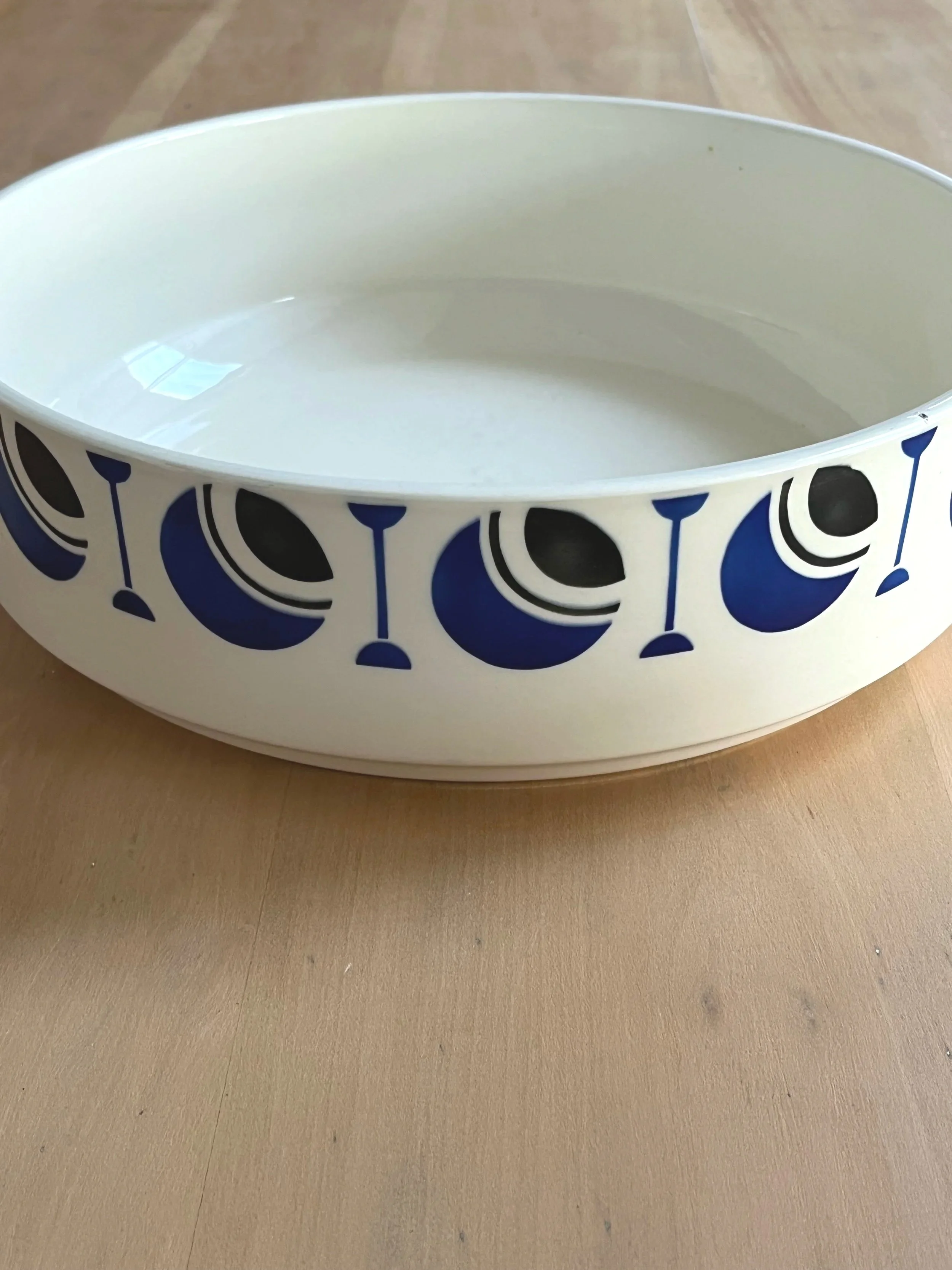 Vintage secondhand ceramic bowl