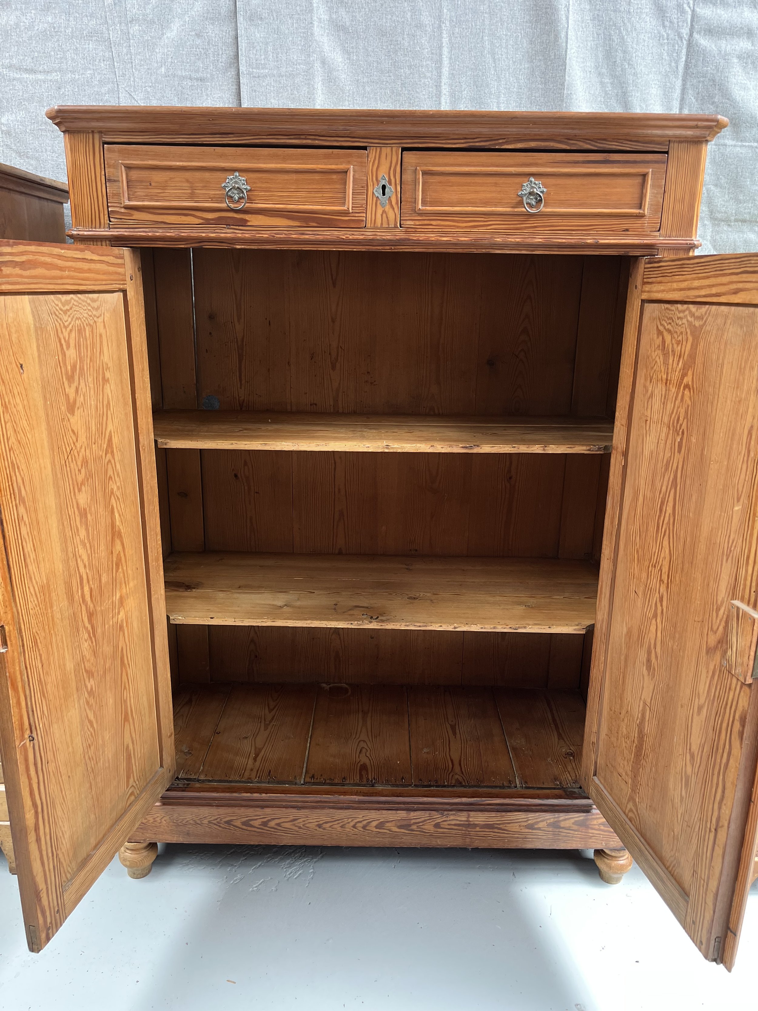 Secondhand vintage maid's cabinet