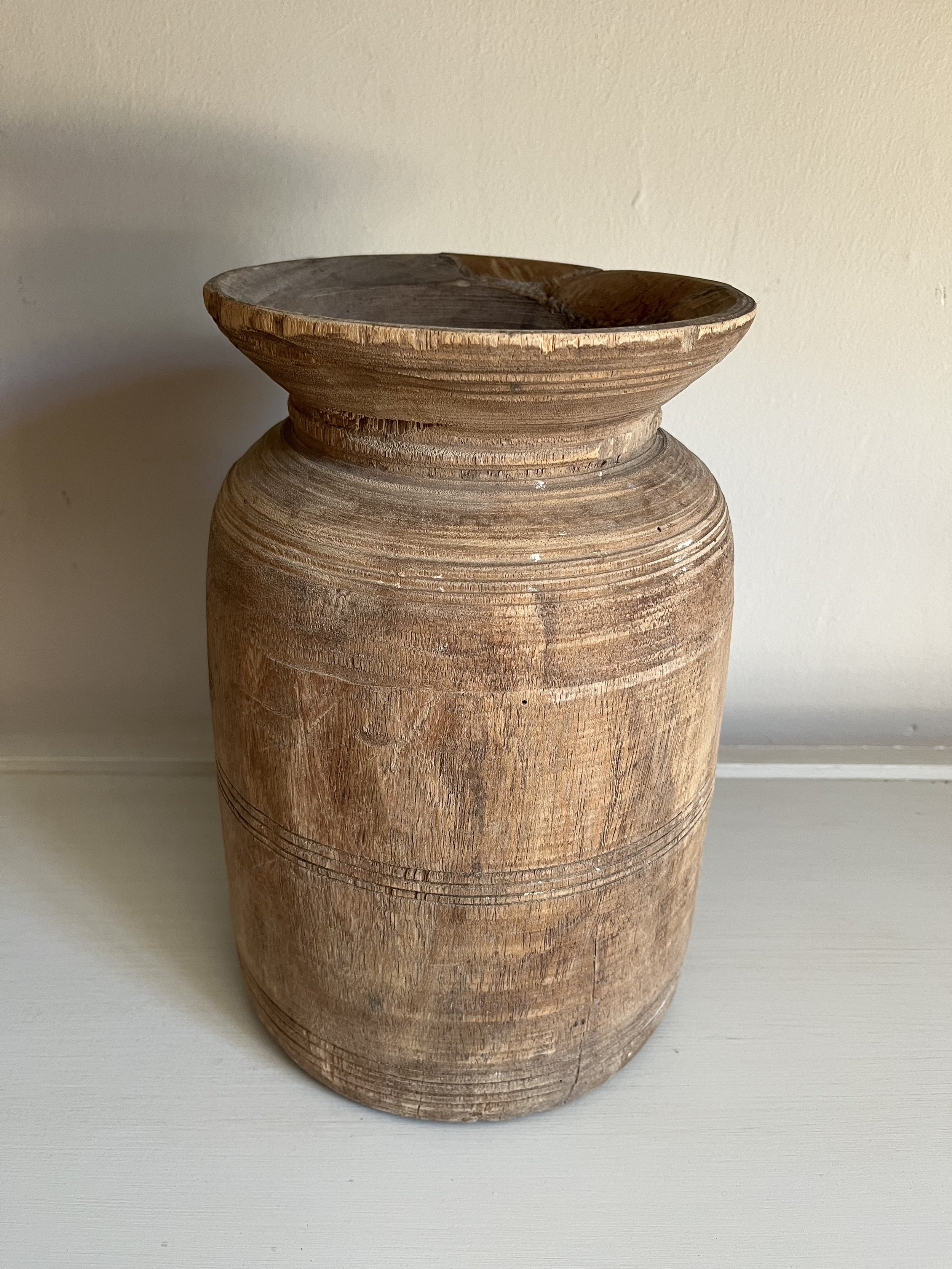 Secondhand vintage wooden pot