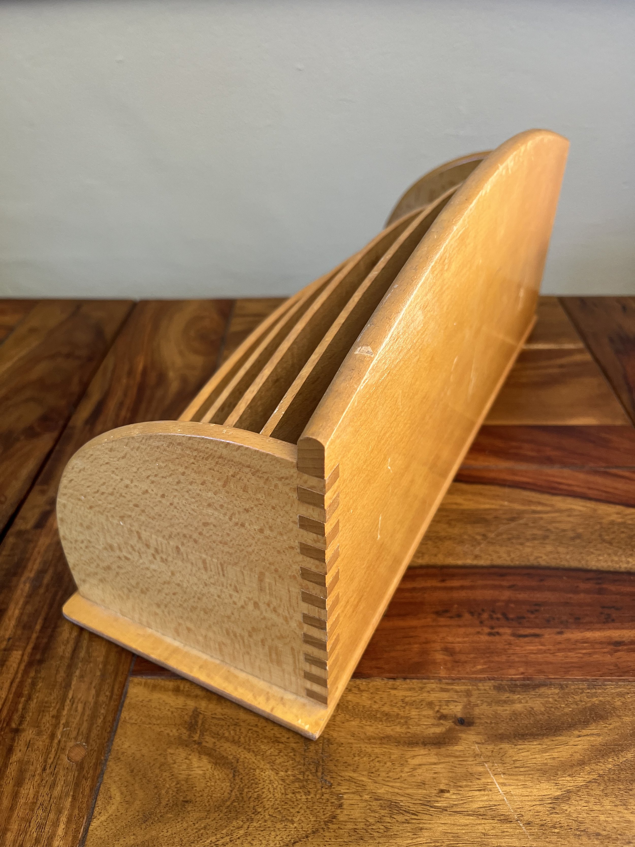 Secondhand vintage mail holder