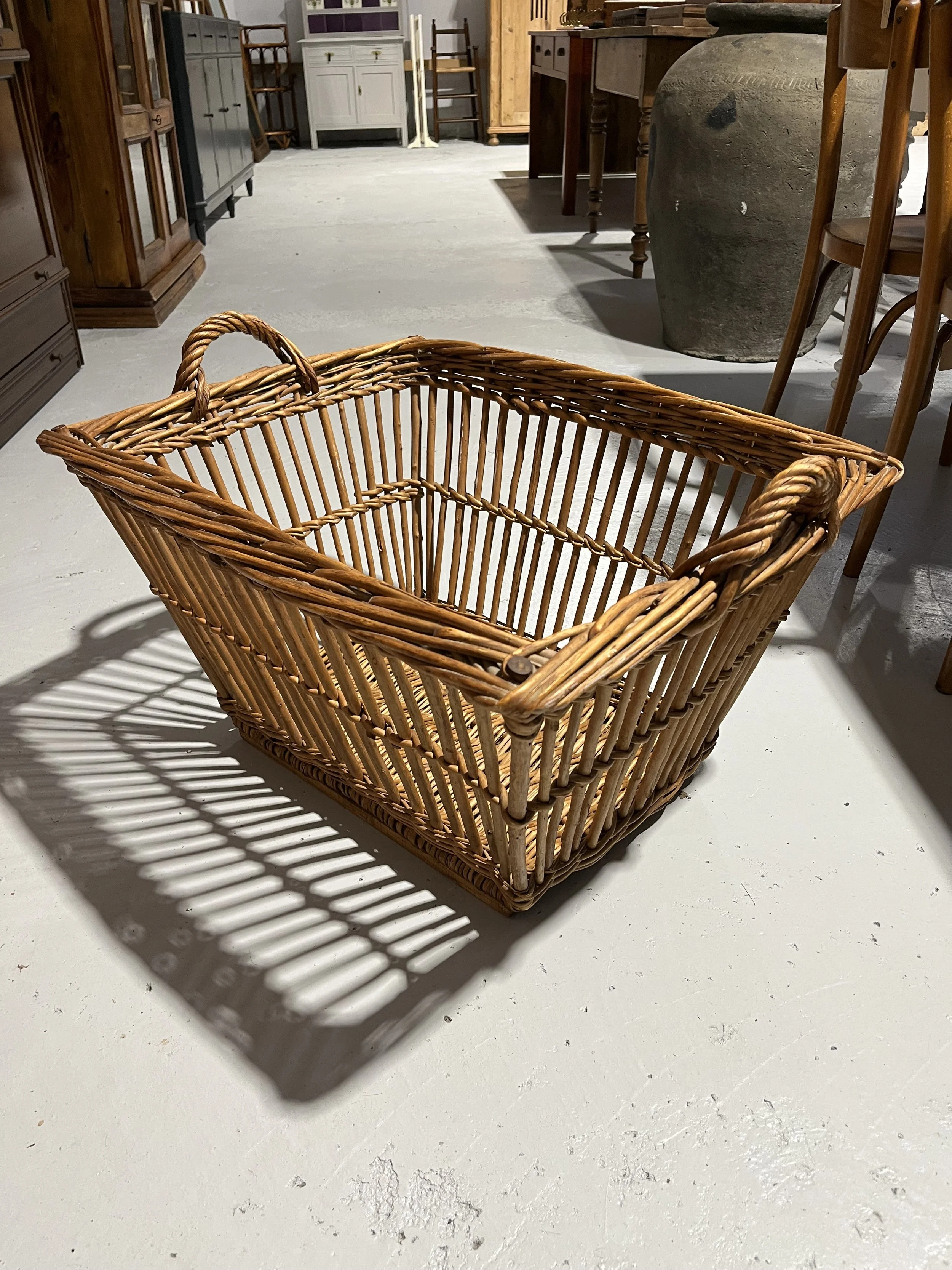 Vintage secondhand large wicker basket