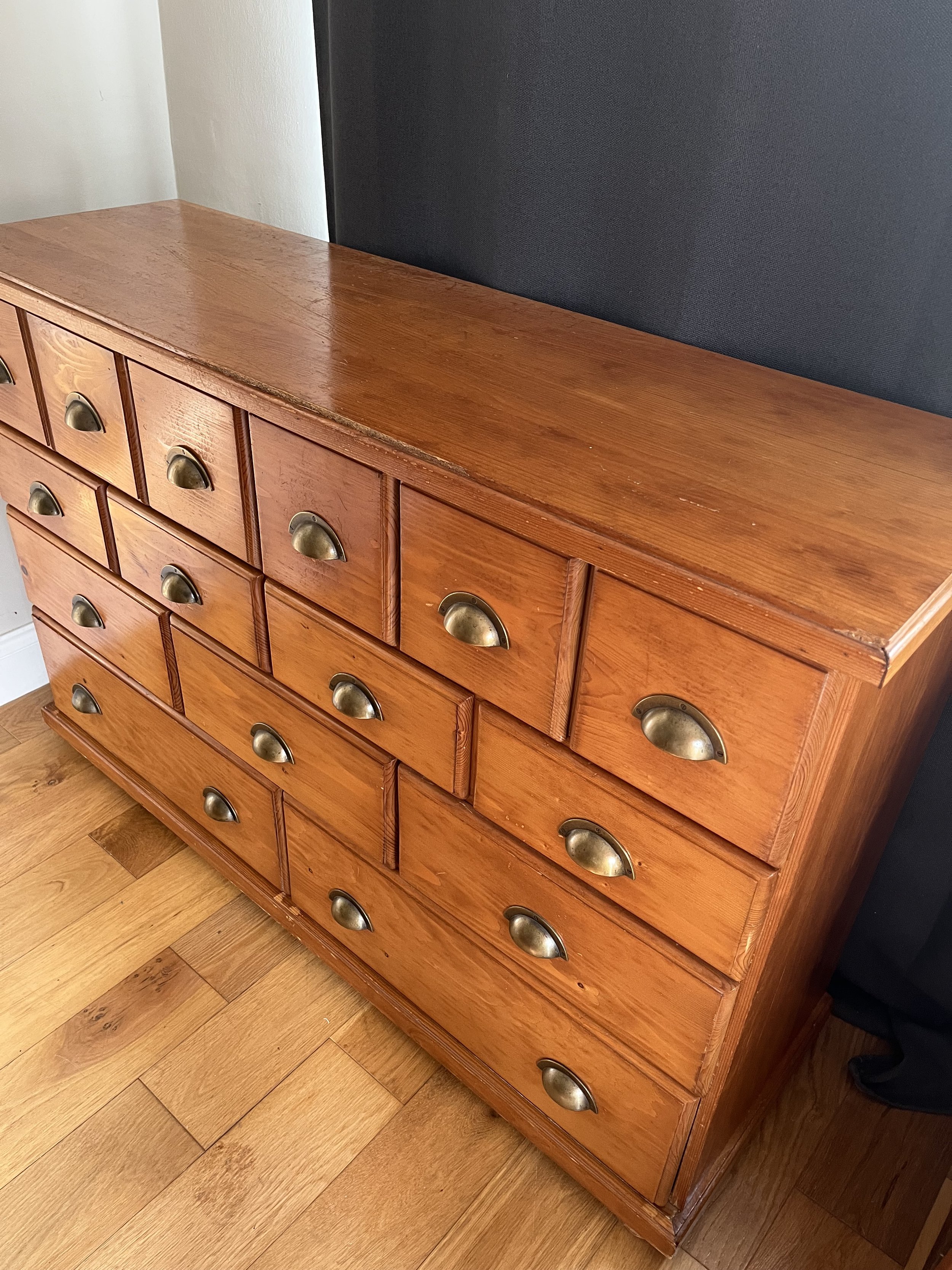 Secondhand vintage chest of drawers