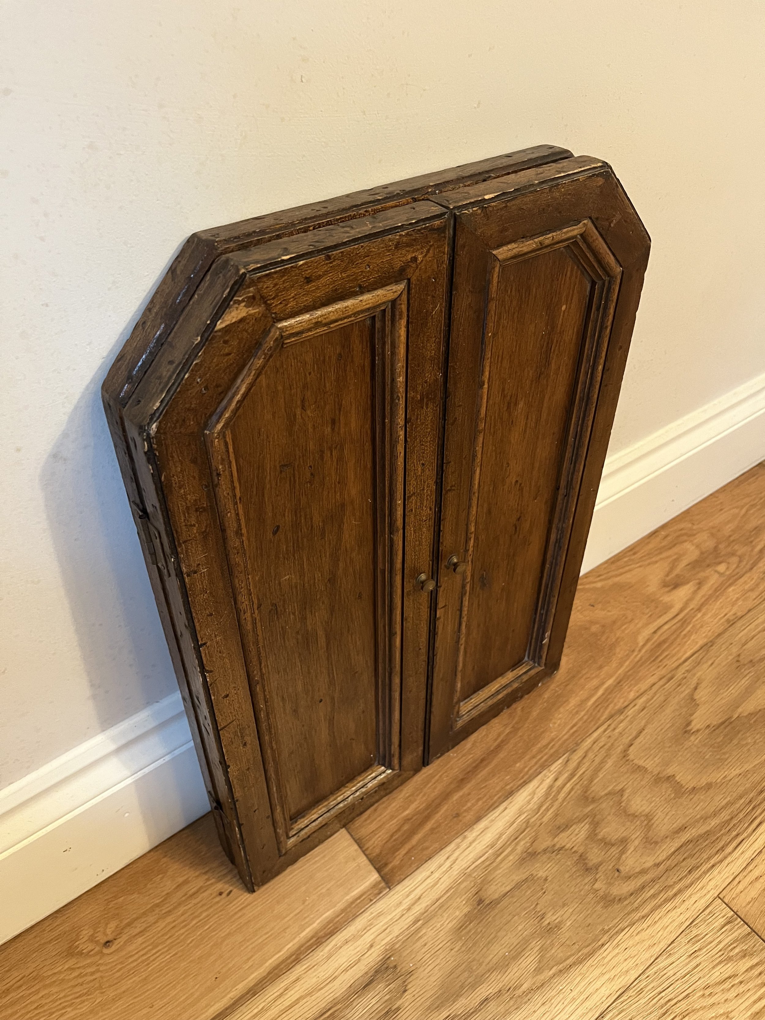 Secondhand vintage triptych mirror