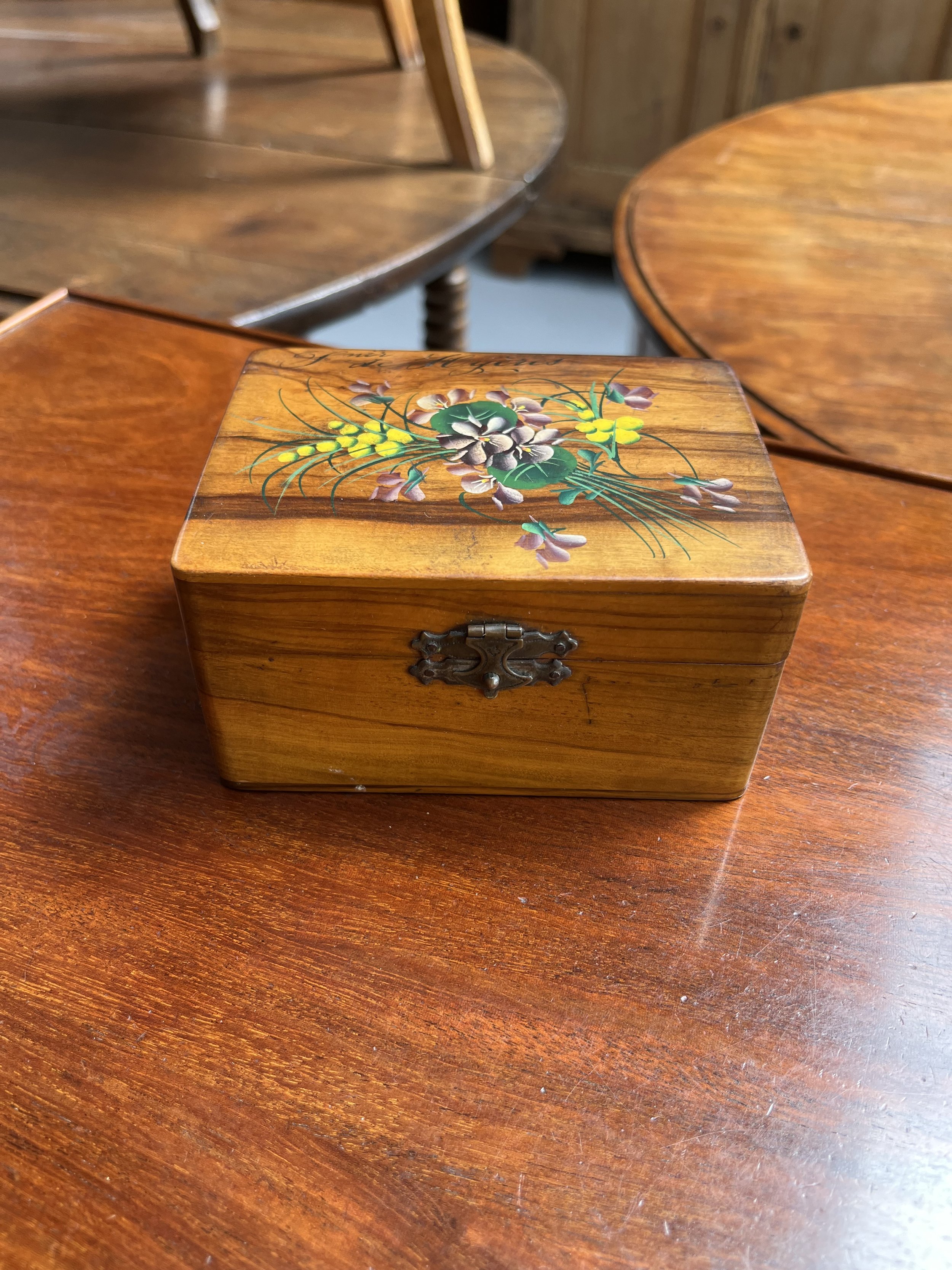 Secondhand vintage jewelry box
