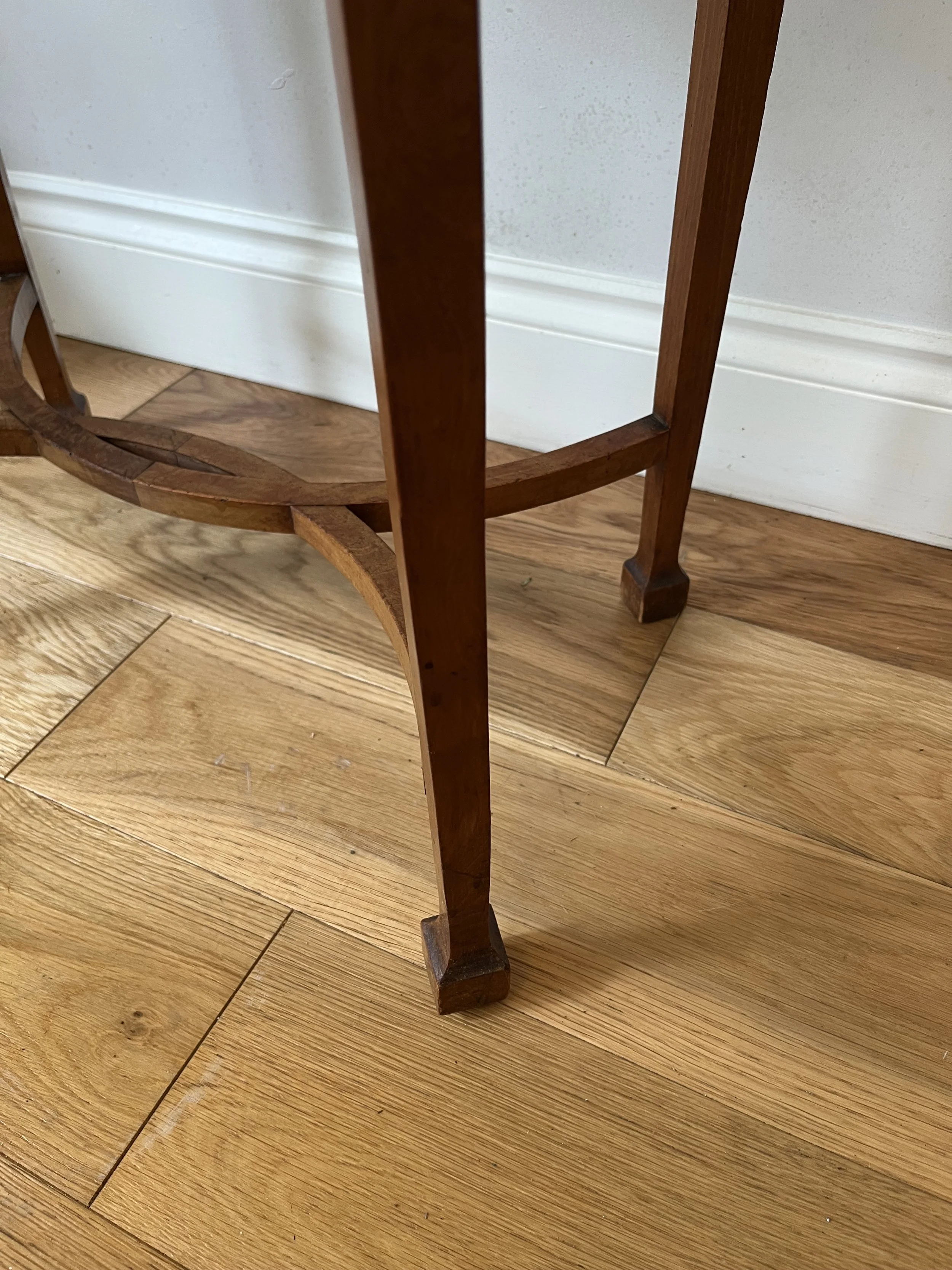 Secondhand vintage oval occasional table