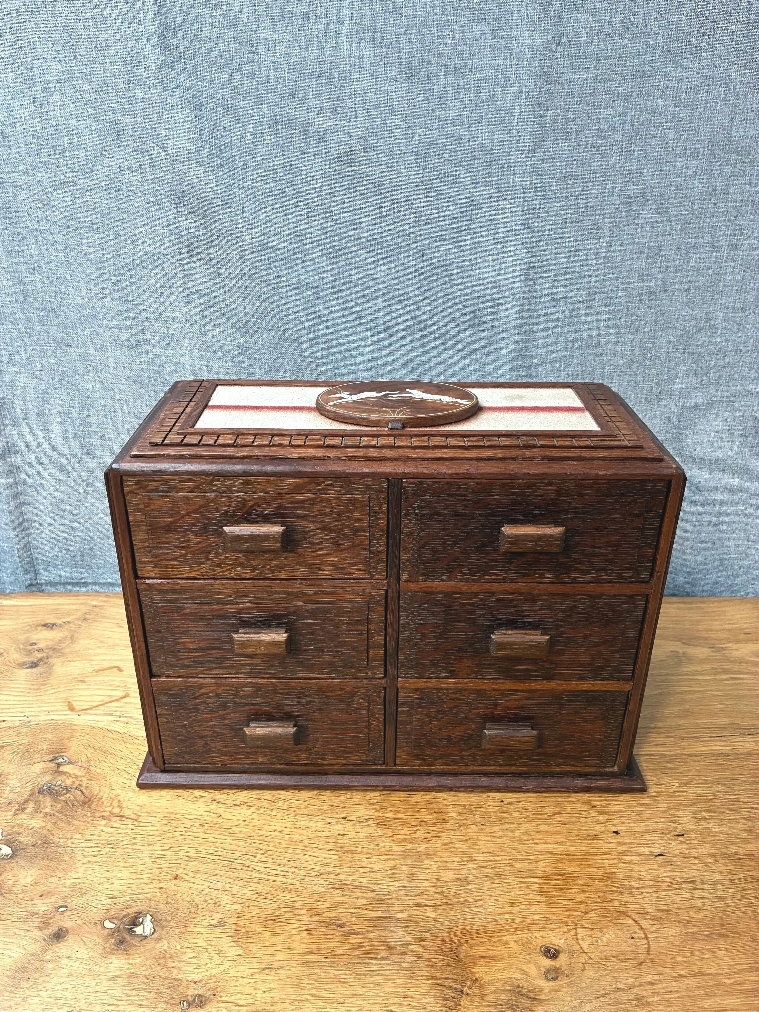 Secondhand vintage chest of drawers