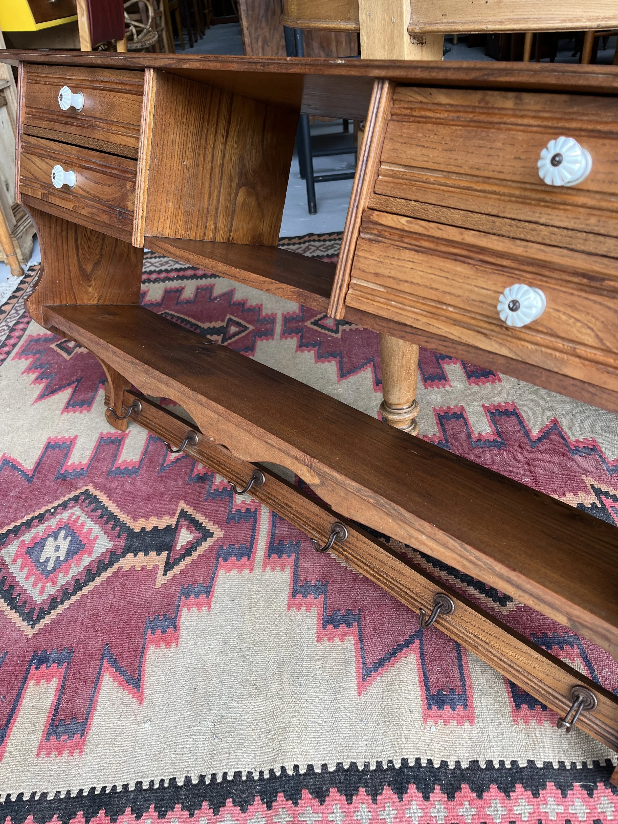 Secondhand vintage kitchen rack