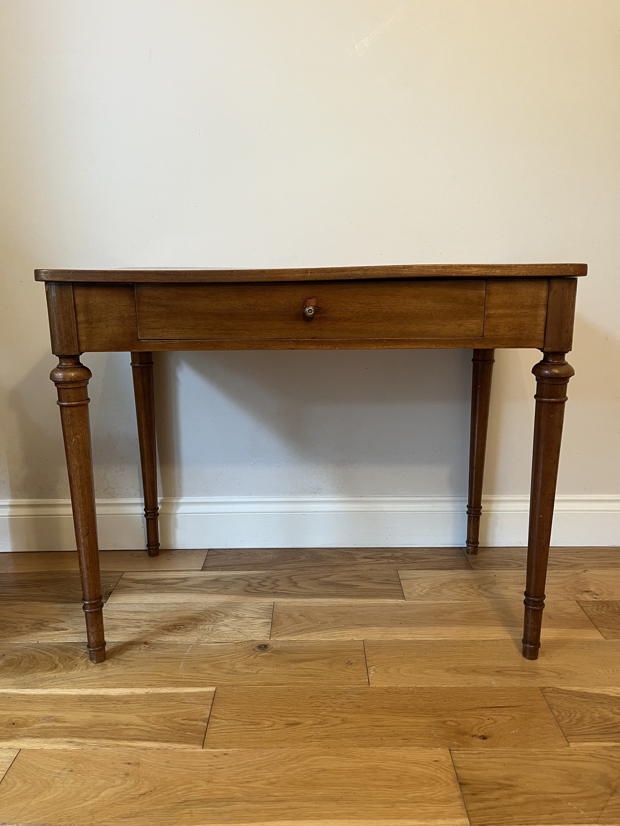 Secondhand vintage table desk