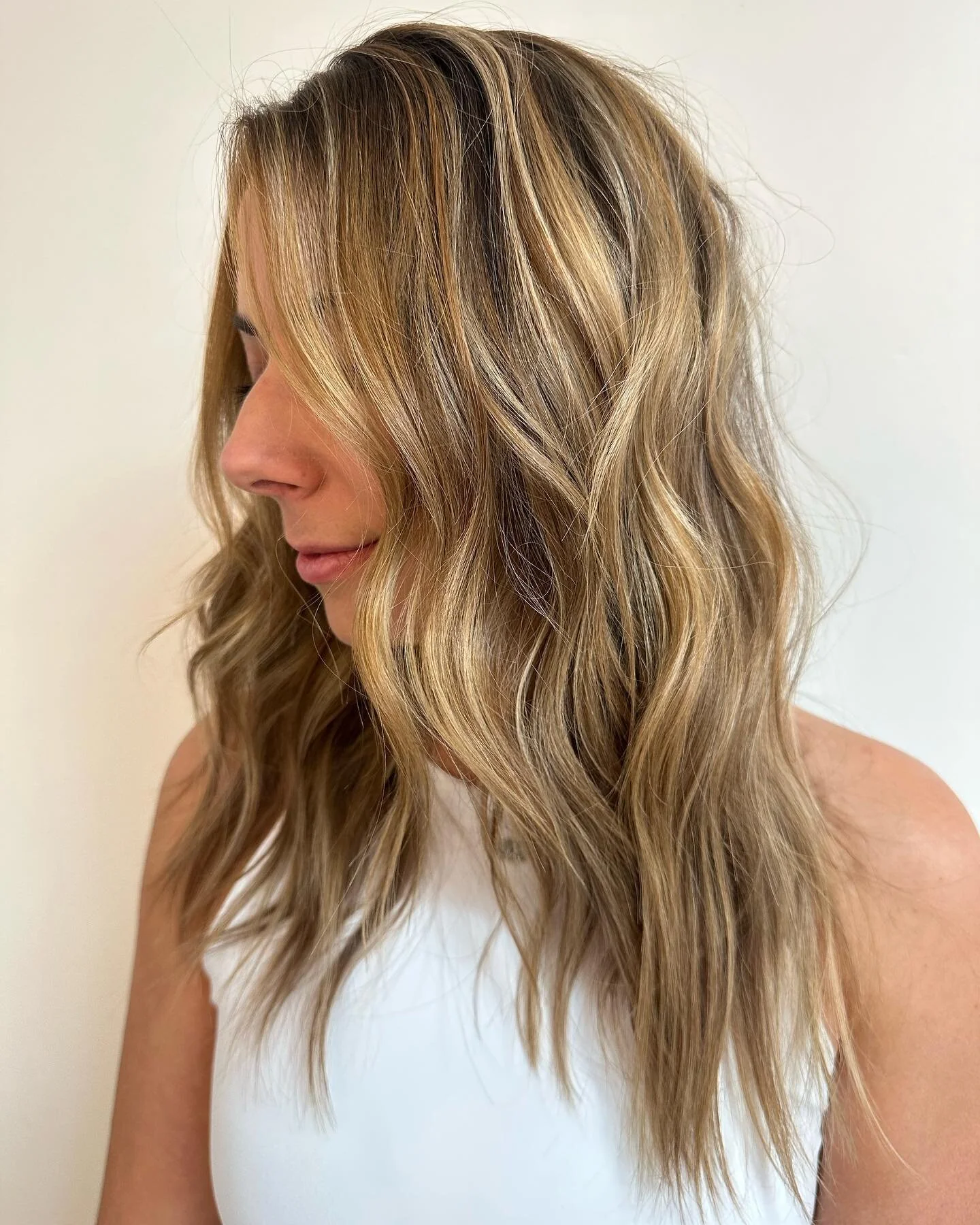 &mdash;honey bronde 🤎🤎
#scottsdalestylist #brondehair