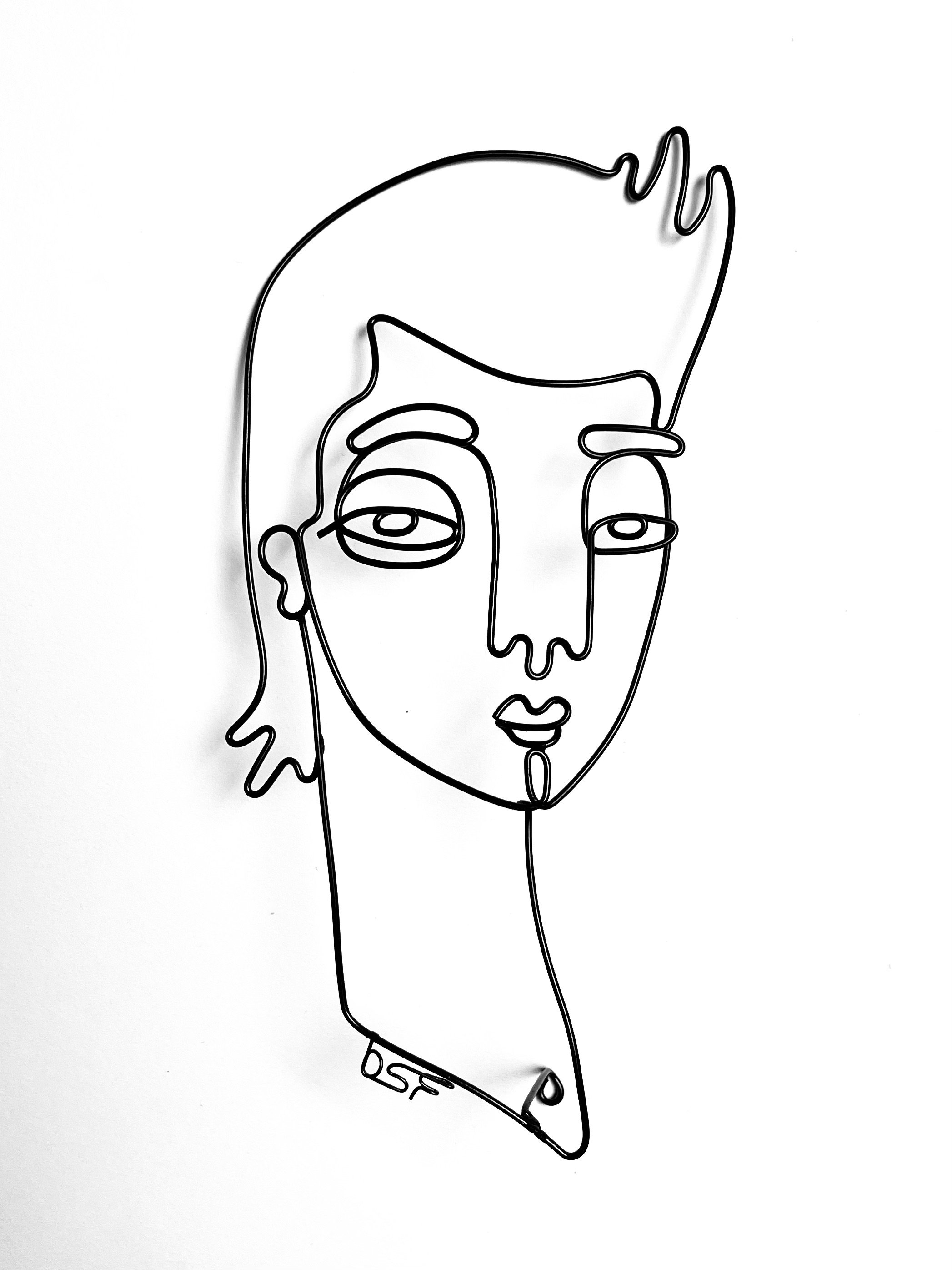 Face 5,
Powder Coated Steel, 
5”x10”x2”
