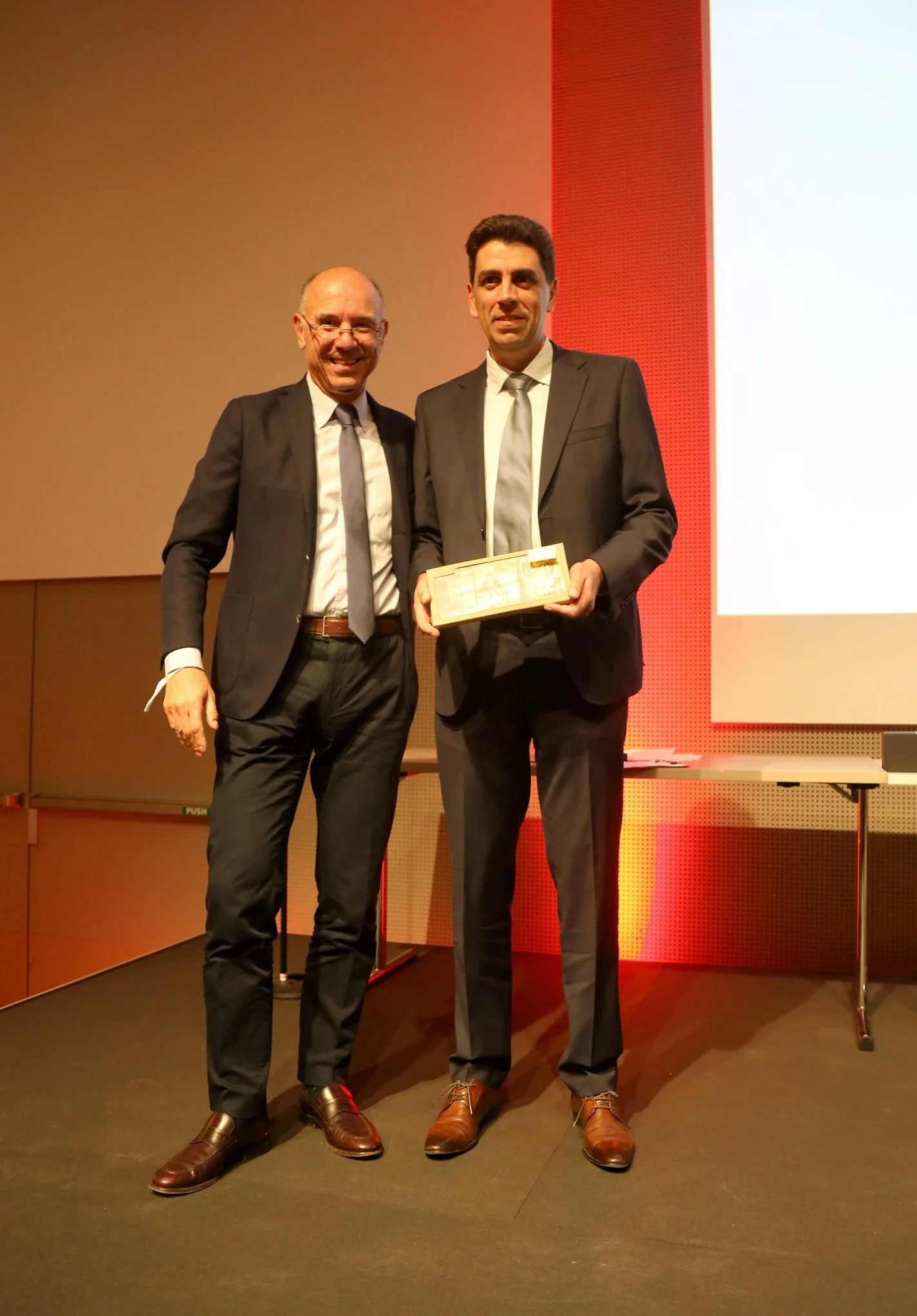 BernabaPremio-crop.jpg