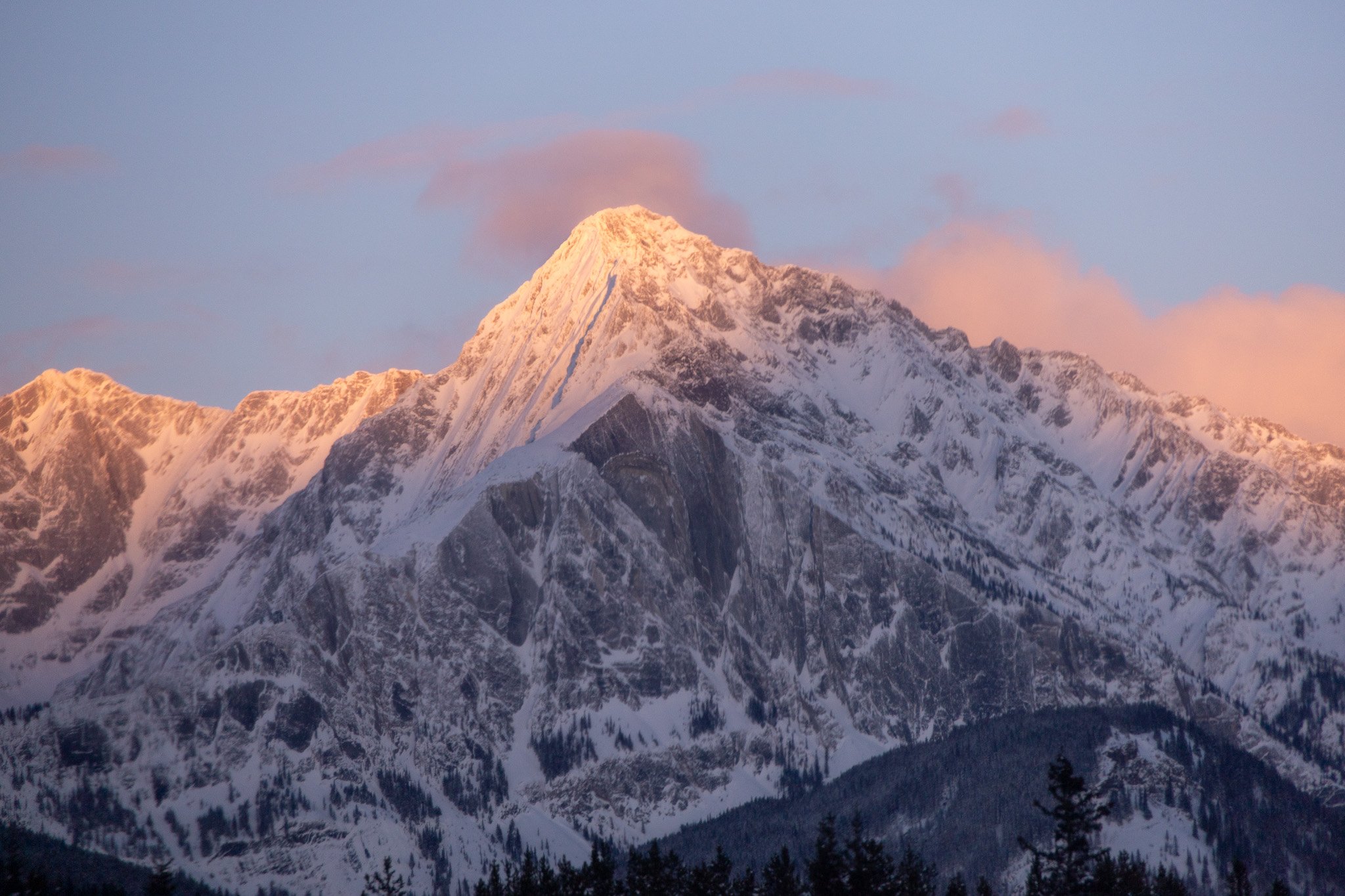 Cold sunset mountain peaks Banff.jpg