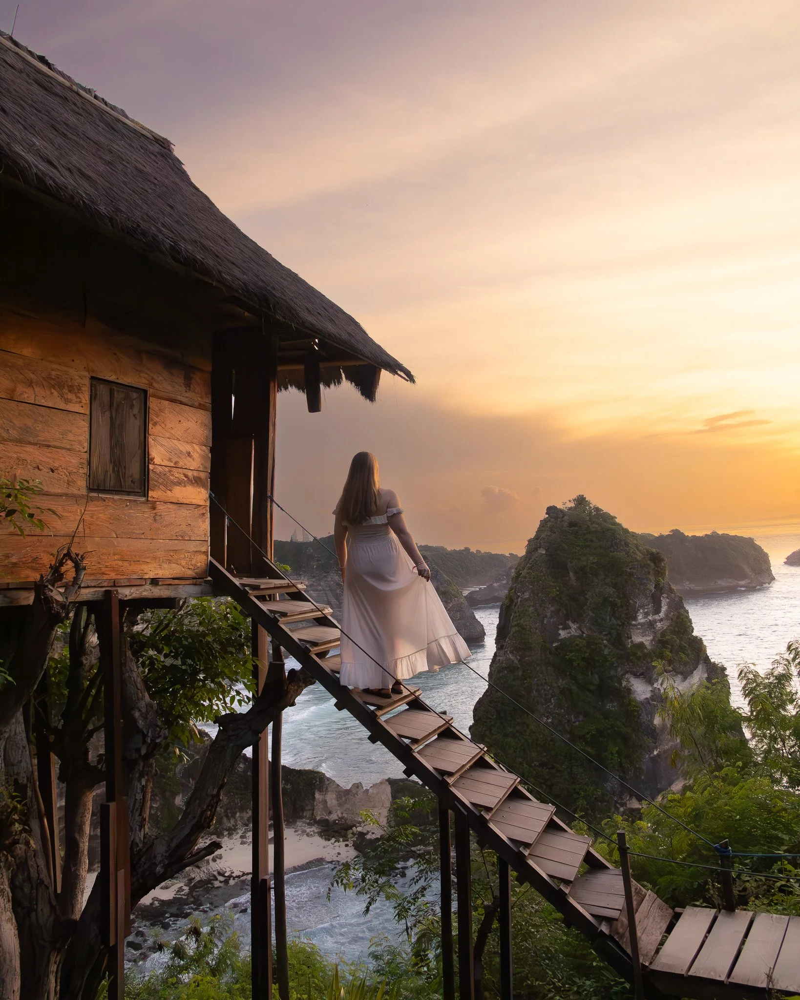 Treehouse near Diamond Beach.jpg