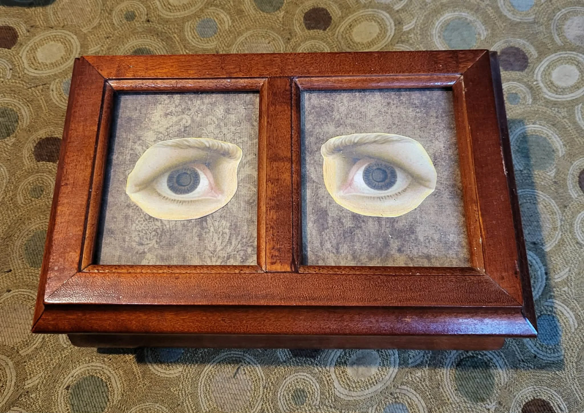 Peepers Jewelry Box by Pookie