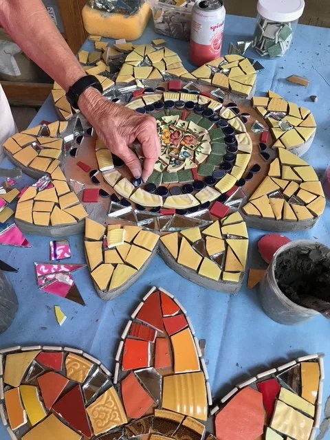 6.6.26 (10-4) & 6.7.26 (10-2): Sunflower Power - Making Outdoor Mosaic Sunflowers with Lisa Domenici