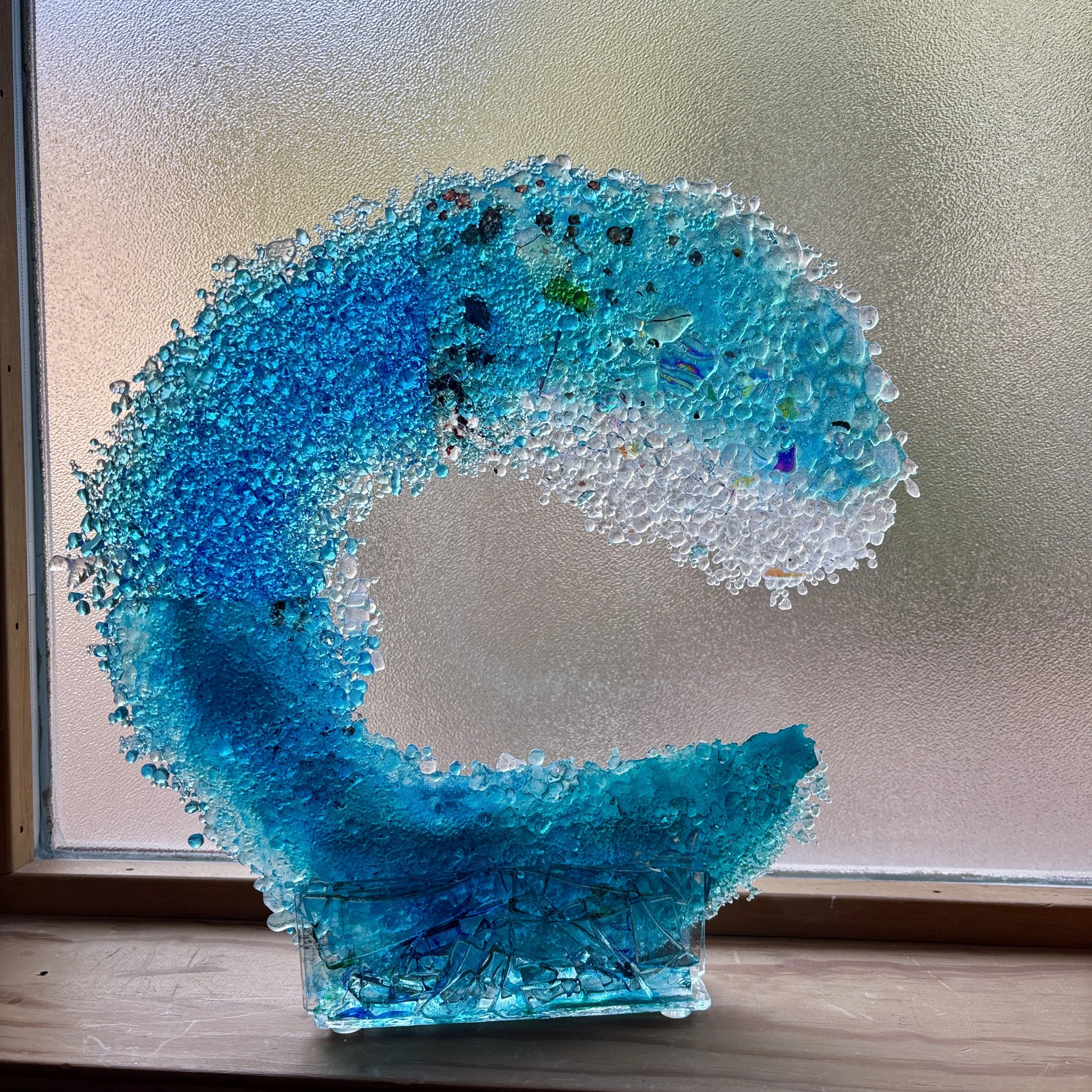 8.21.26, 1-4pm: Gorgeous Fused Glass Wave and Stand with Karen Shatar