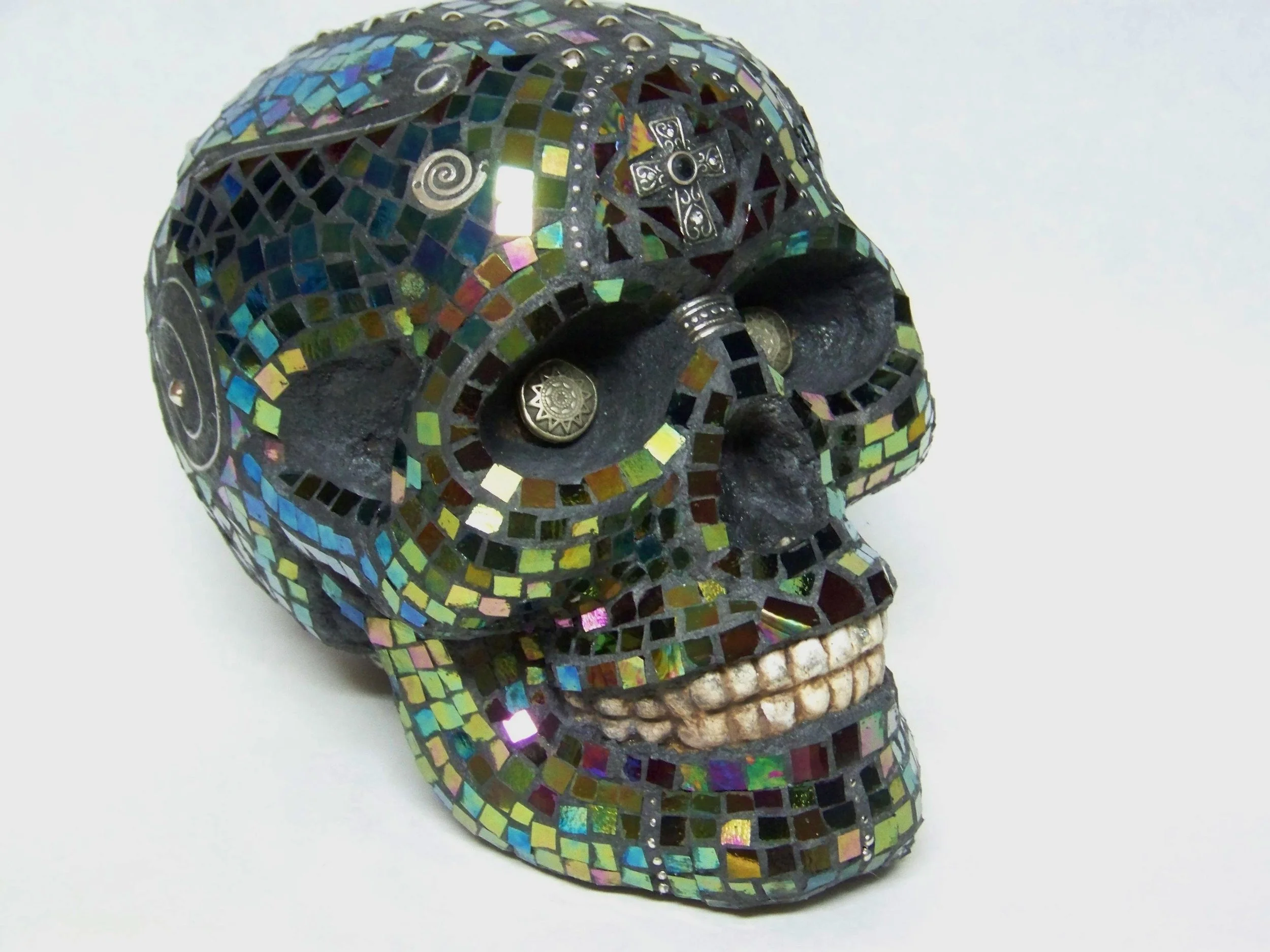 mosaic skull.jpg