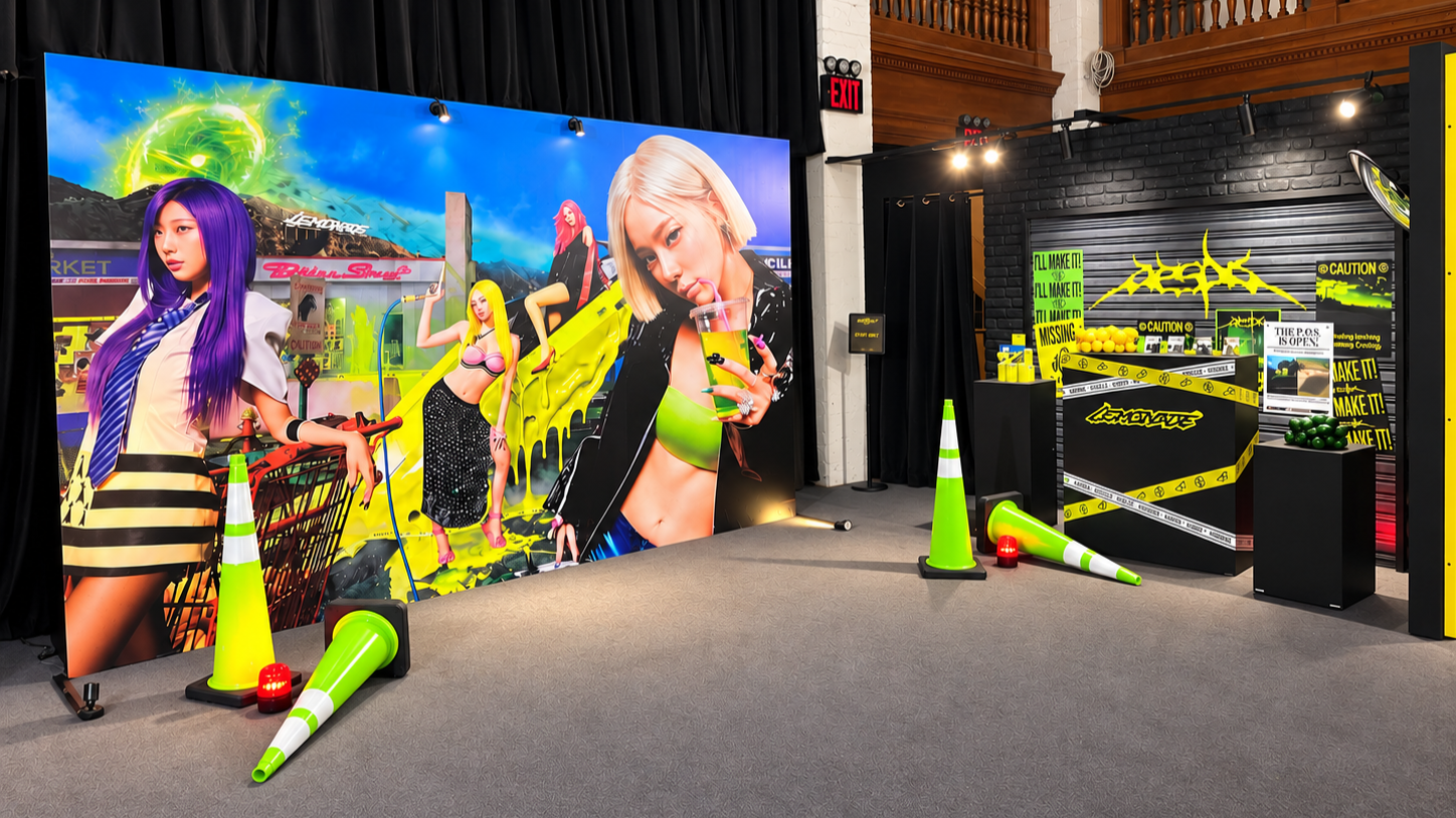 Neon+Lemonade+Exhibition+Booth.png
