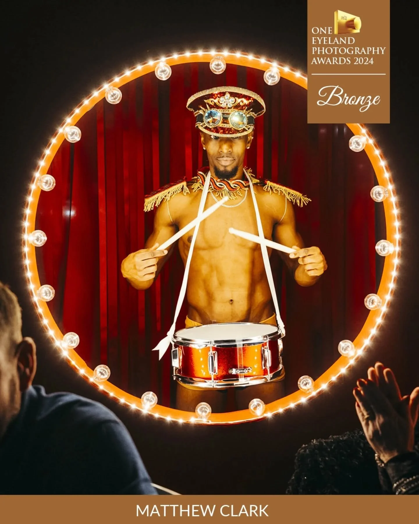 Bronze in @oneeyeland Advertising | Music category.

Taken at an immersive dinner show, these Gold &amp; Glamorous images continue to amaze me

Event shot for @dazeents