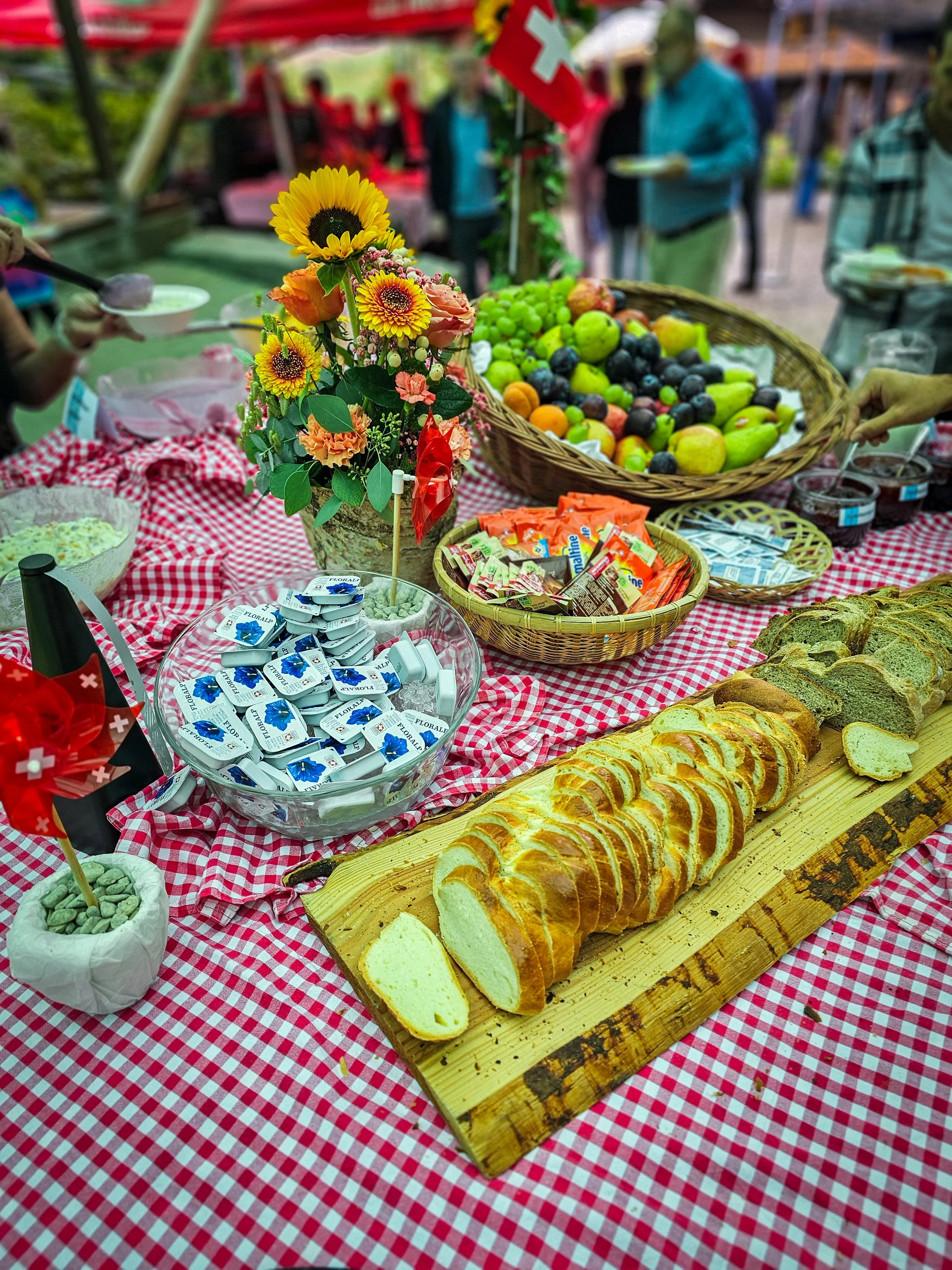 1. August Brunch auf dem Bauernhof