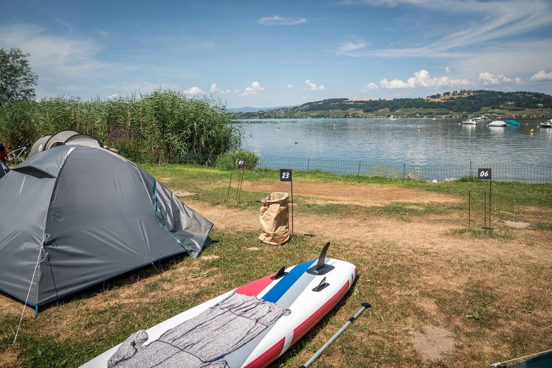 Camping Muntelier: Zelten mit Kindern am Murtensee⛺