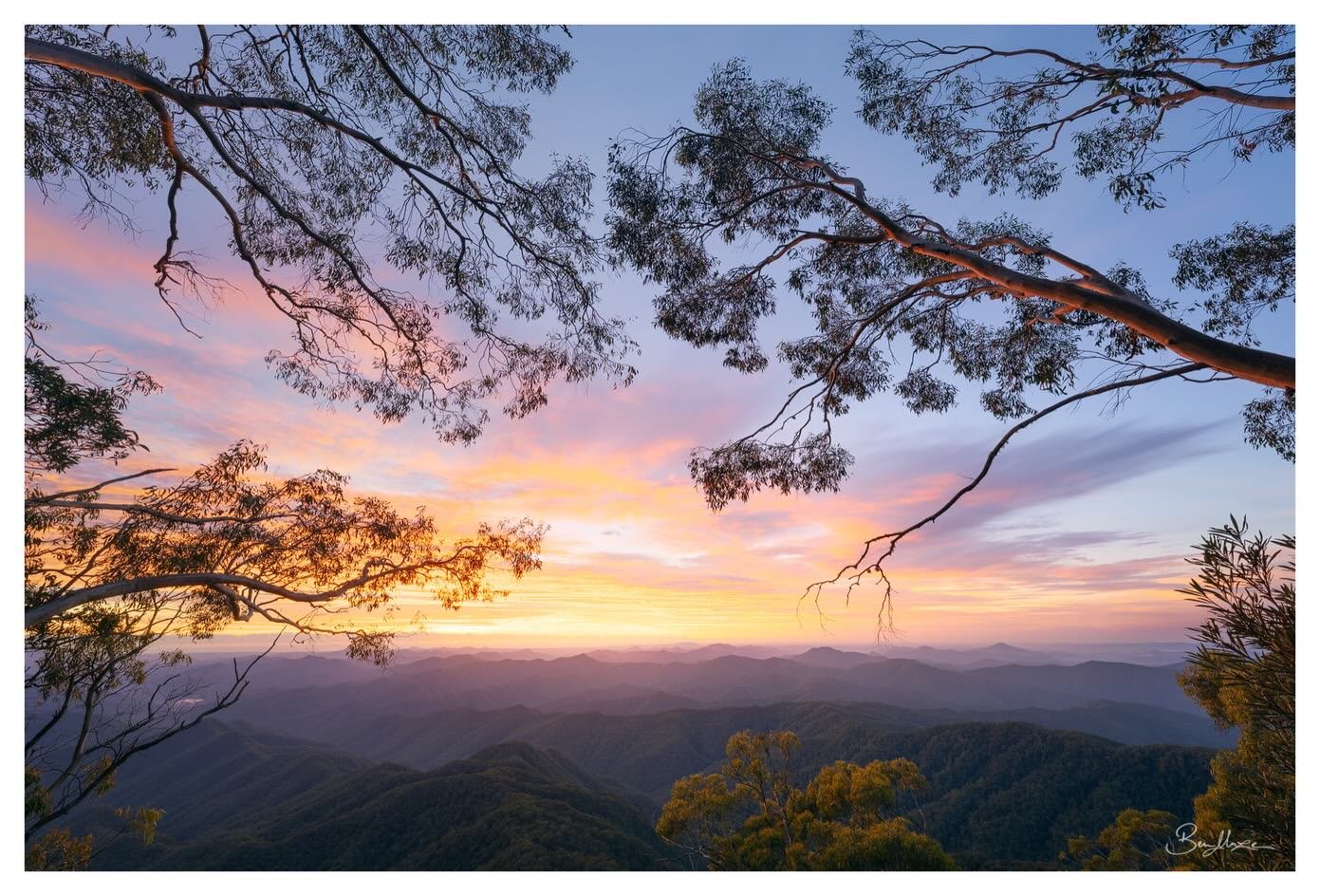 Two beautiful sunrise valley views, both captured during this year&rsquo;s Waterfall Way Rainforests workshop. 

The first is from the iconic Point Lookout in New England NP, renowned to be one of NSW&rsquo;s most beautiful lookouts. The second is fr