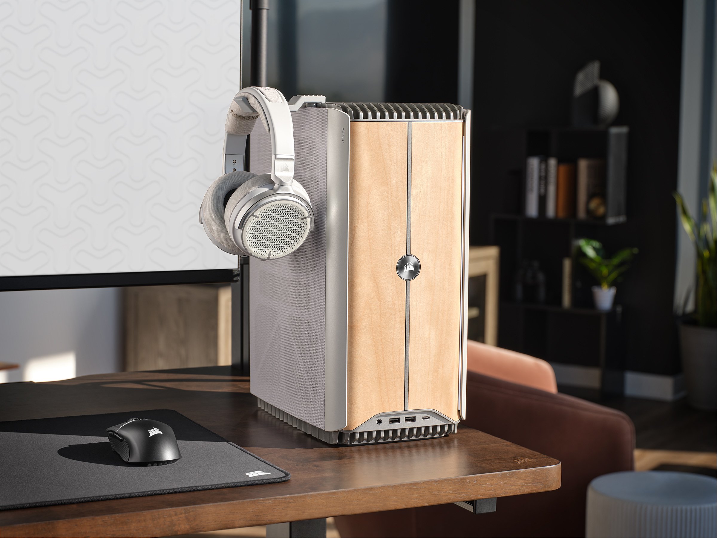 CORSAIR_ONE_i500_BRIGHT_WOOD_PHOTO_02@300bby.jpg
