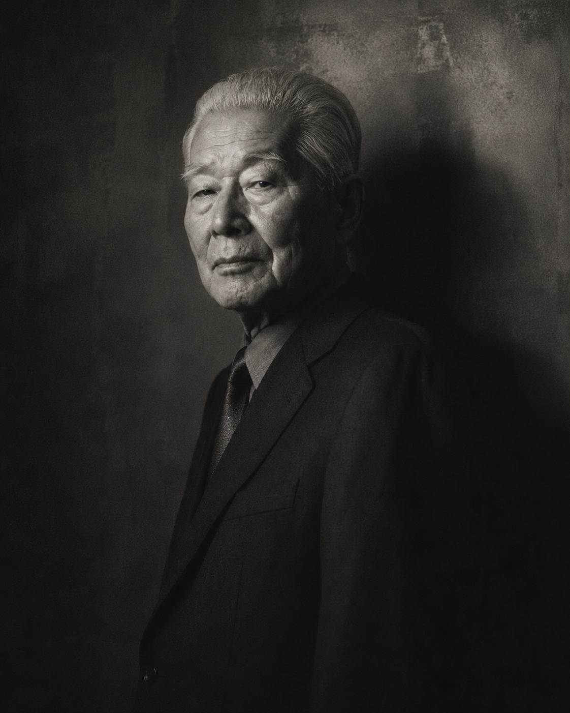 SEOUL B&W UNCLE.png