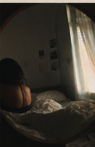 04_bedroom_window_scene.png