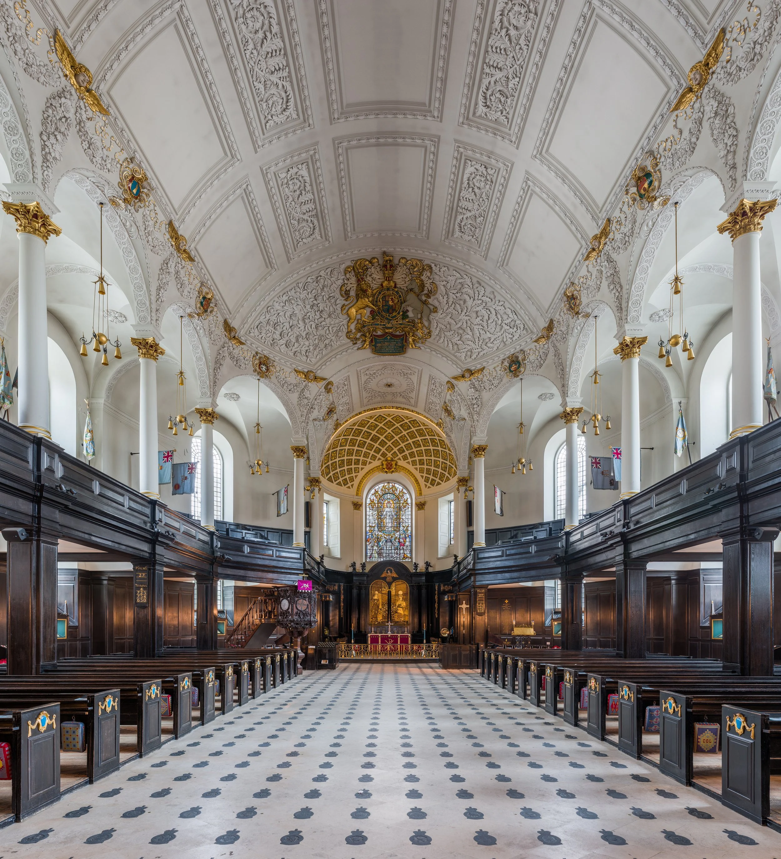 Intesa at St Clement Danes Curch