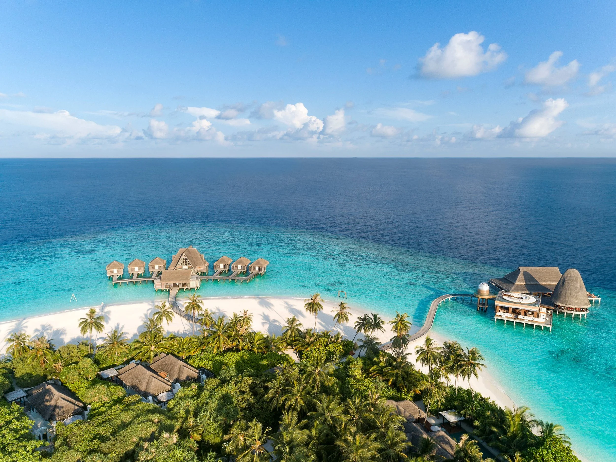 Anantara Kihavah Spa and SEA.FIRE.SPICE.SKY. Aerial View.jpg
