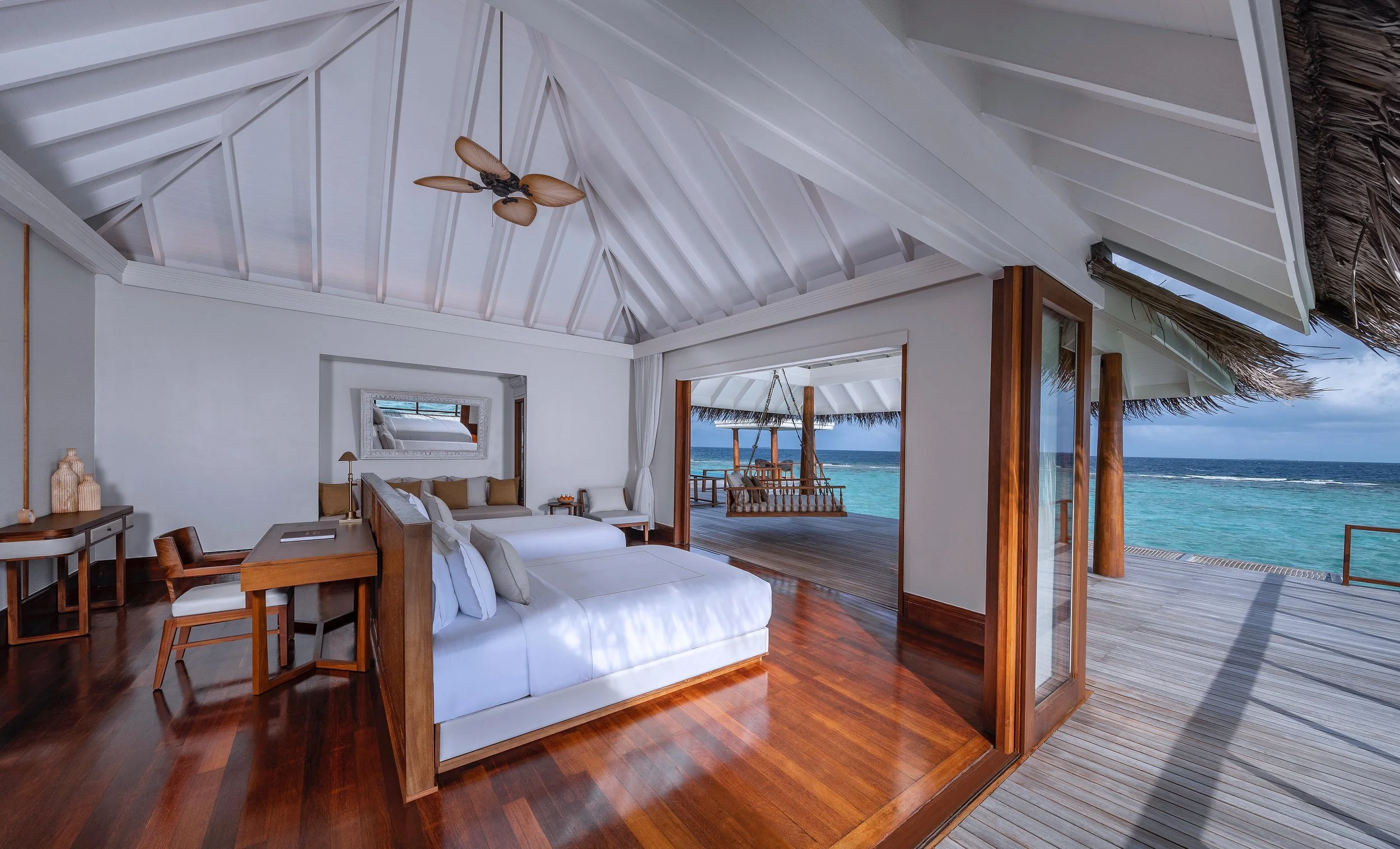 Anantara Kihavah Two-bedroom Sunset Over Water Pool Residence Twin Bedroom.jpg