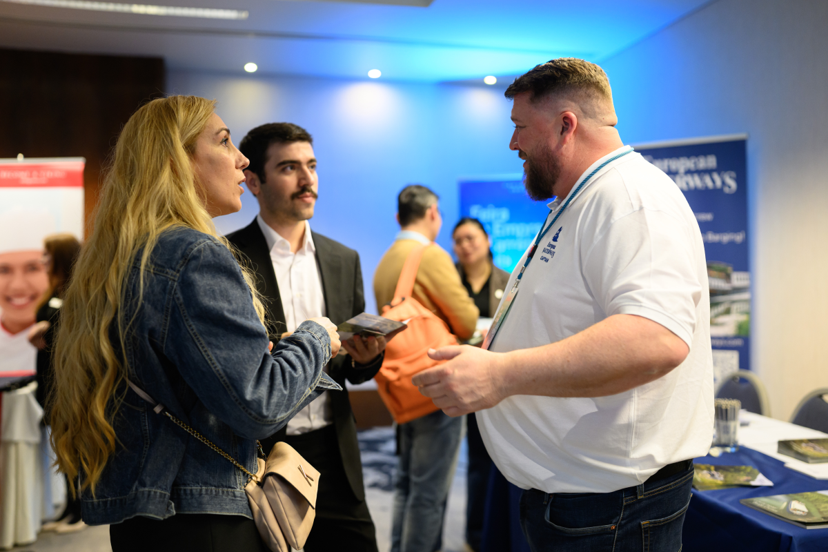 feiraemprego-166 1200x800.png