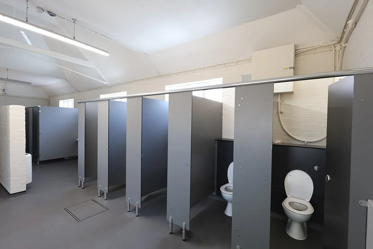 Full cubicles suite in mens washrooms at Ascot Racecourse.jpg