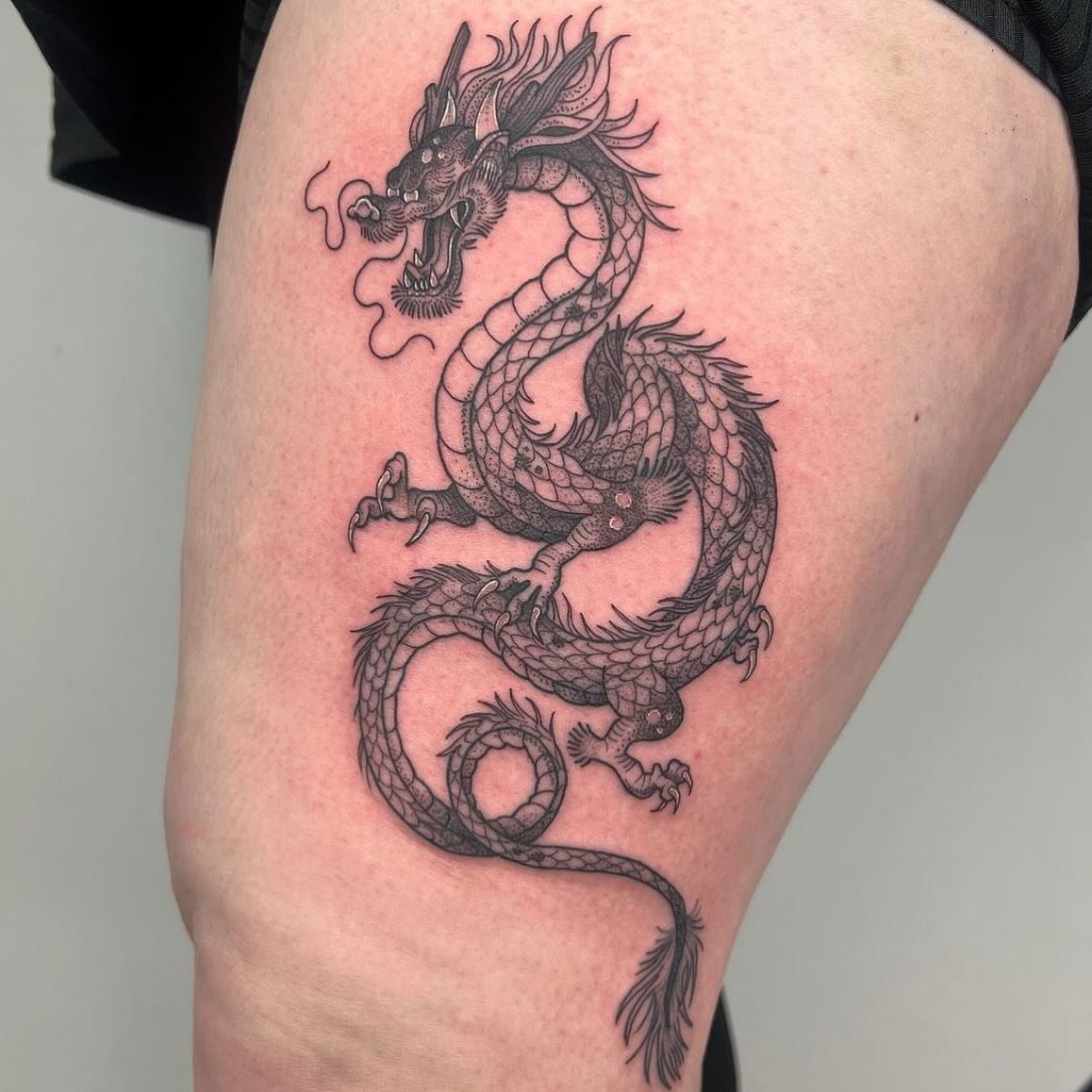 By @jessicabrowntattoo email Jess to book! Jessbrowntattoo@yahoo.co.uk 🐉 #dragontattoo #dragon #thightattoo