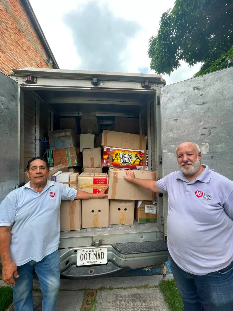 Entrega a Fe y Alegría
