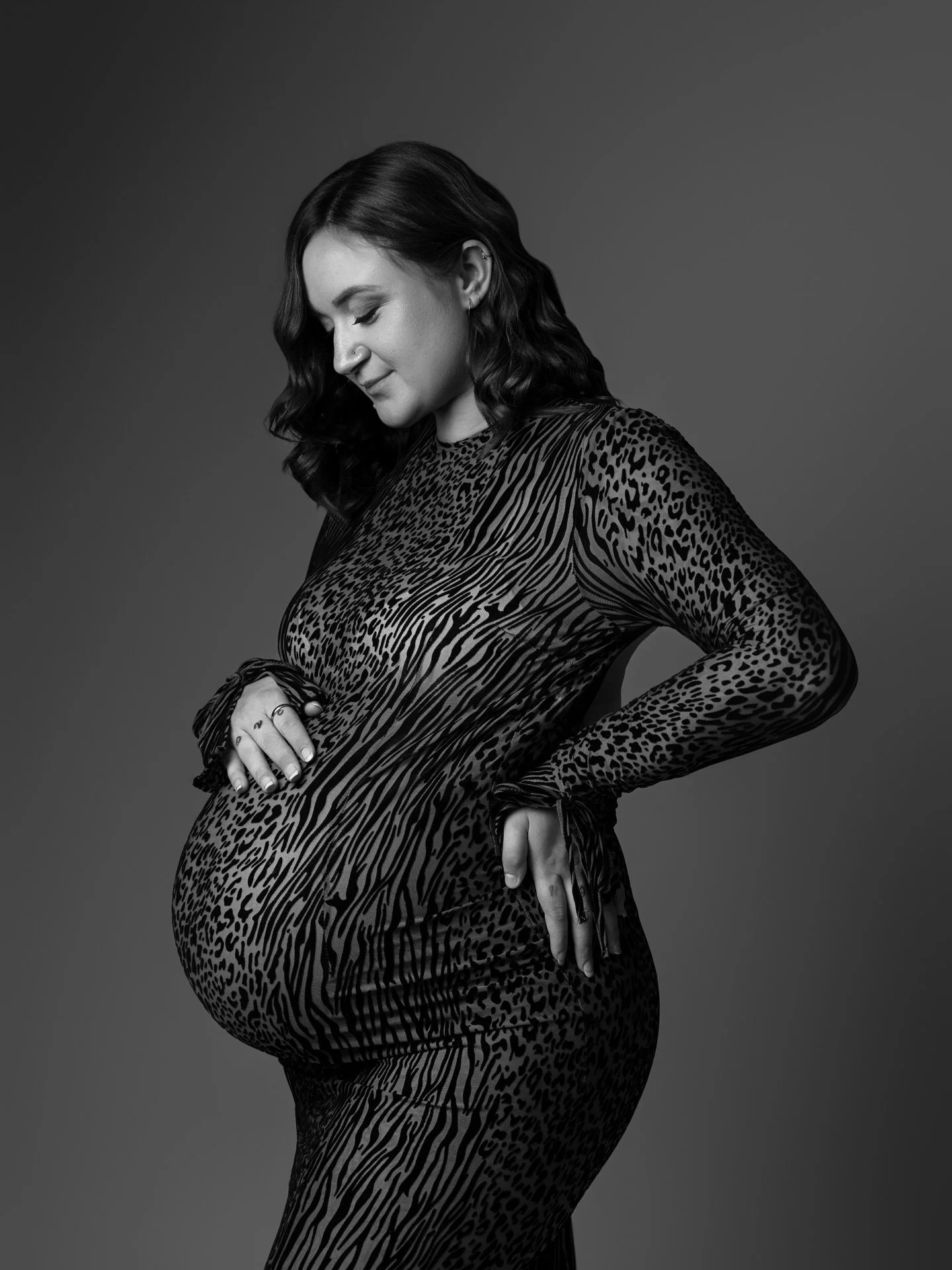 La maternit&eacute;&hellip; ce moment suspendu entre impatience et transformation 🥹
 
Et si je te disais qu&rsquo;il n&rsquo;est jamais trop tard pour garder une trace de &ccedil;a ?
 
Vous &ecirc;tes nombreuses &agrave; h&eacute;siter&hellip; Mais 