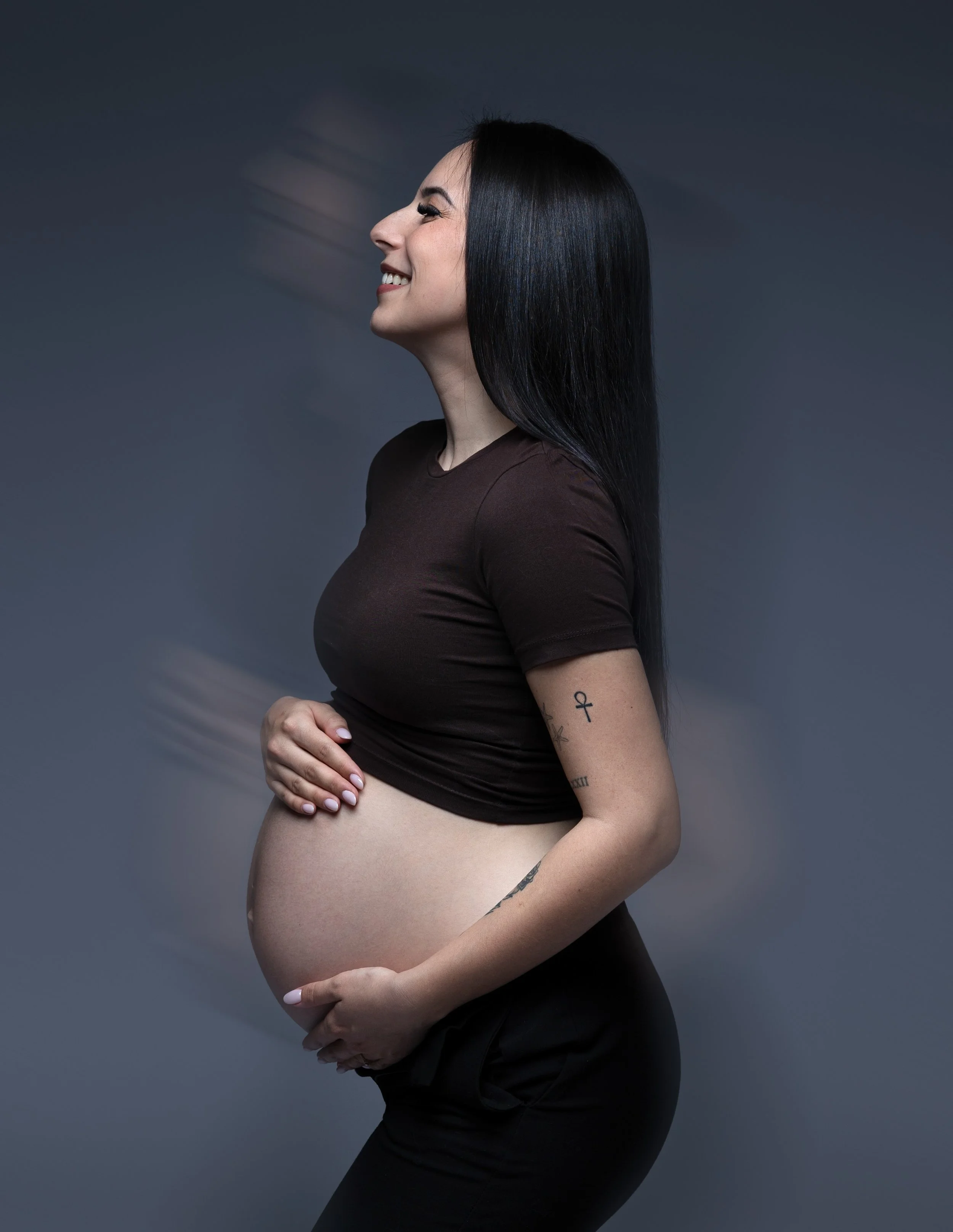 Je crois qu&rsquo;on oublie parfois que pendant une grossesse, il n&rsquo;y a pas seulement un b&eacute;b&eacute; qui arrive.

Il y a une femme qui devient maman. Un couple qui &eacute;volue doucement. Une nouvelle histoire qui commence.

Pendant une