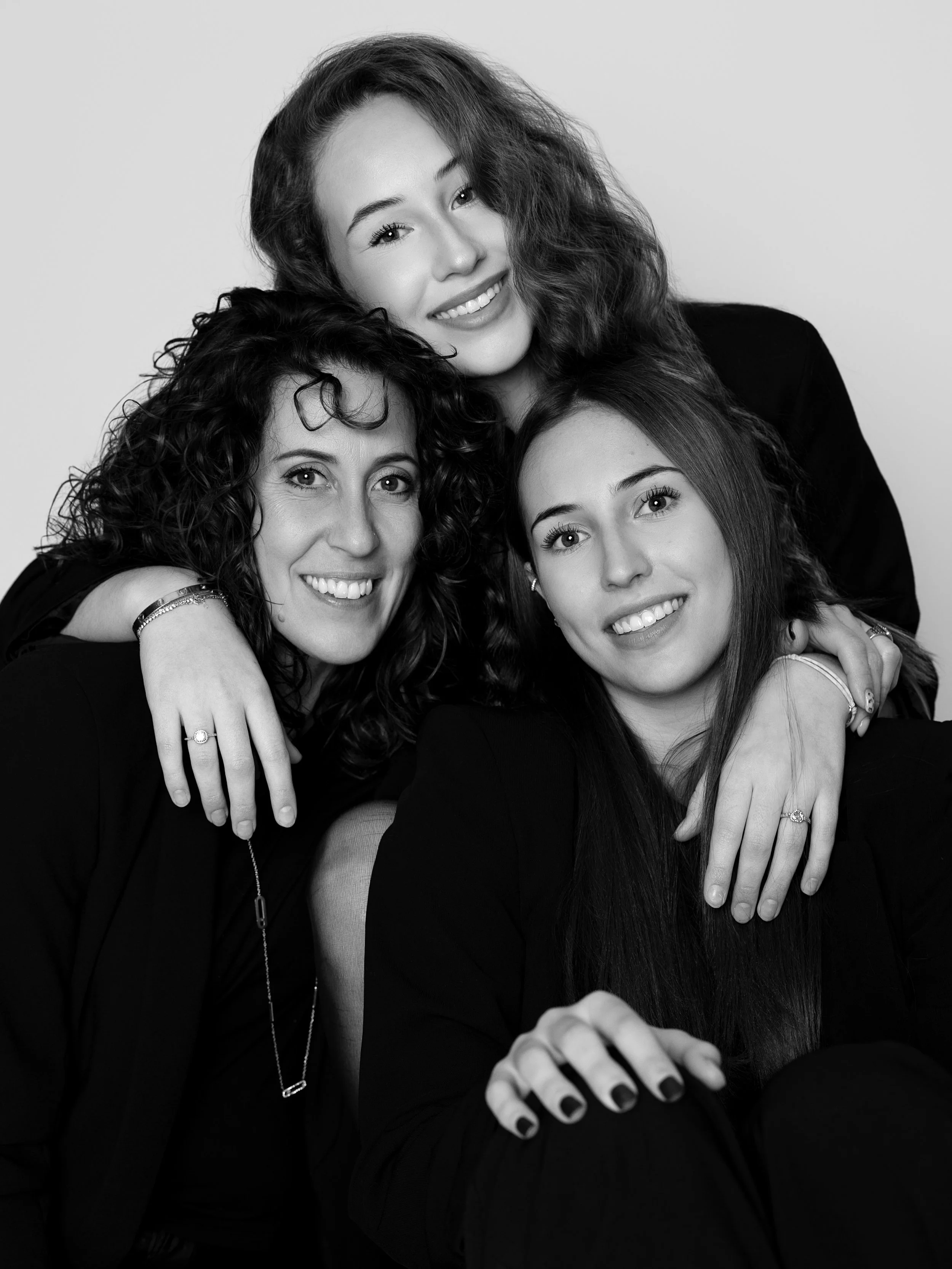 Aujourd&rsquo;hui, on c&eacute;l&egrave;bre les mamans&hellip; mais leur amour m&eacute;rite d&rsquo;&ecirc;tre honor&eacute; chaque jour de l&rsquo;ann&eacute;e 🤍 #mothersday #motherslove
 
Bonne f&ecirc;te &agrave; toutes les mamans, avec une pens