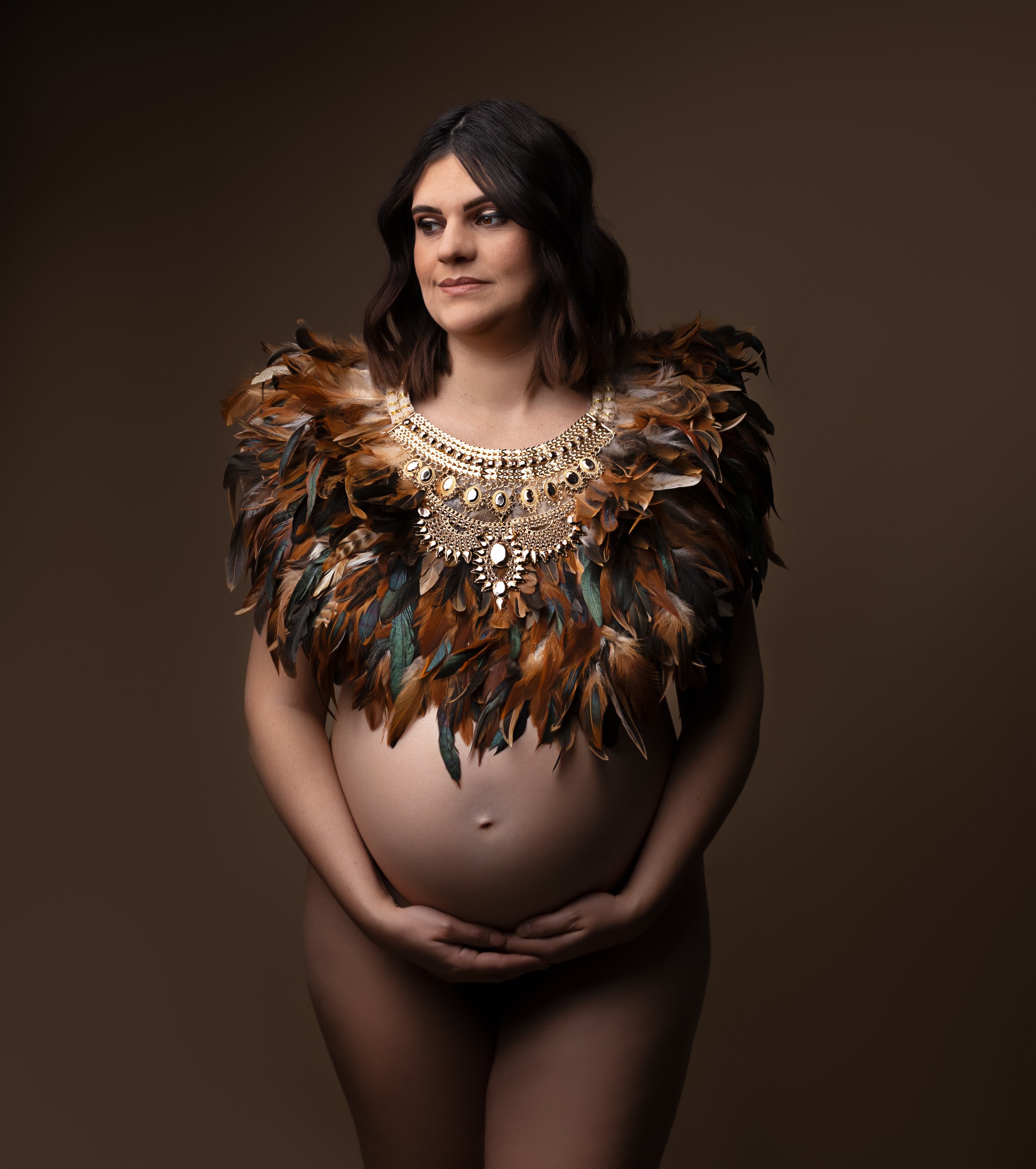 Séance grossesse à Brézins, proche de Grenoble et Voiron, images élégantes et naturelles pour immortaliser la maternité.
