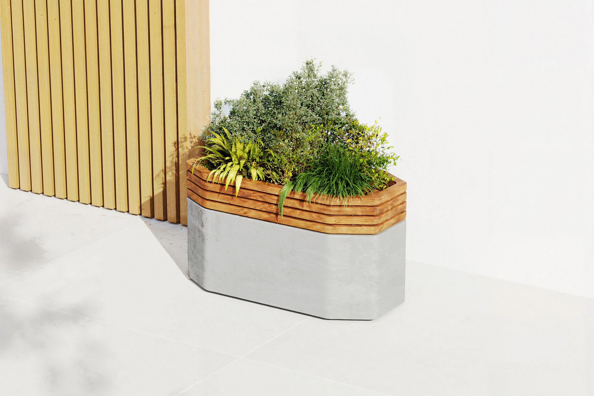 Ross Whillis Design Garden Planter Hex ISO