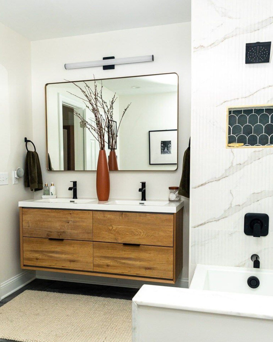 SMALL SPACE, BIG DESIGN. Clean lines, thoughtful materials, and a calm, intentional palette. Every detail was chosen to create a space that feels fresh, functional, and effortlessly elevated.