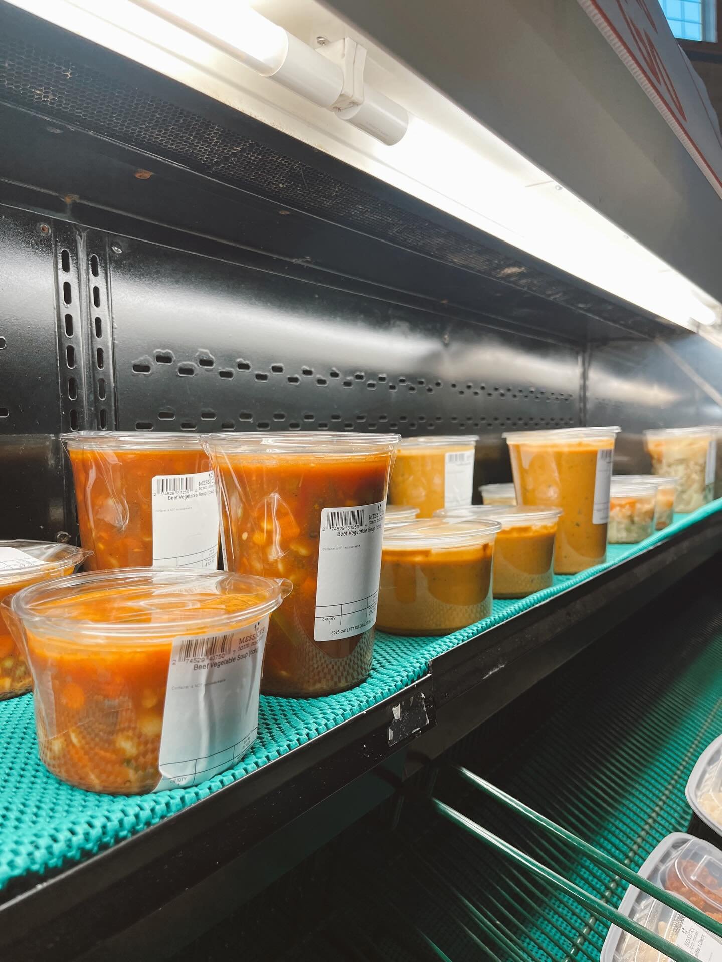 Gloomy days call for comfort food!🥣 Now available: Grab-and-go soups &amp; meals, made fresh and ready to be enjoyed at home. 😋

Available now: Beef vegetable soup, pumpkin soup, chicken noodle soup, sausage gravy, BBQ, meatloaf &amp; mac n&rsquo; 