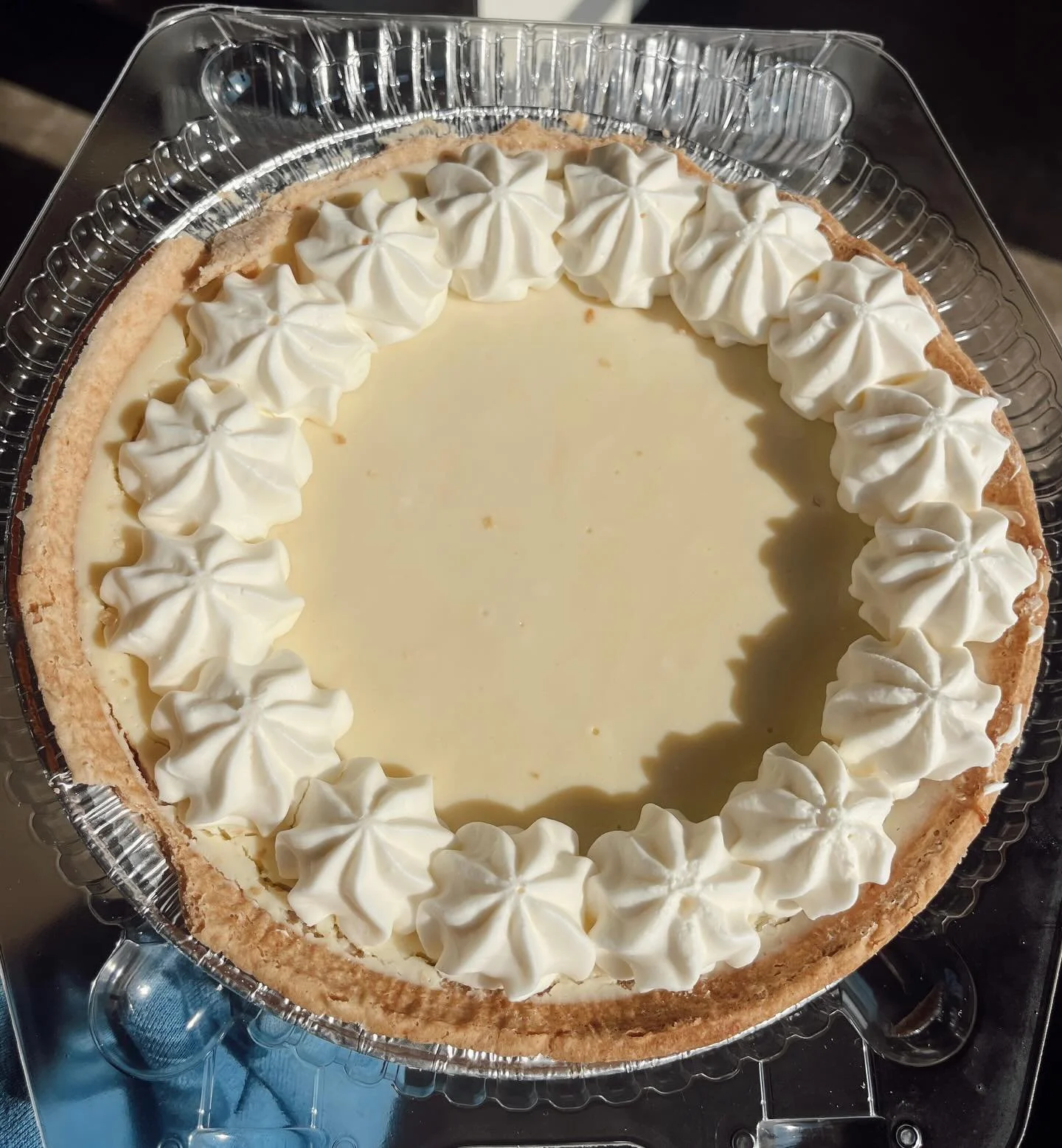 PIE OF THE WEEK!🥧 This week&rsquo;s 30% off deal is for our refreshing key lime pie!🍋&zwj;🟩
