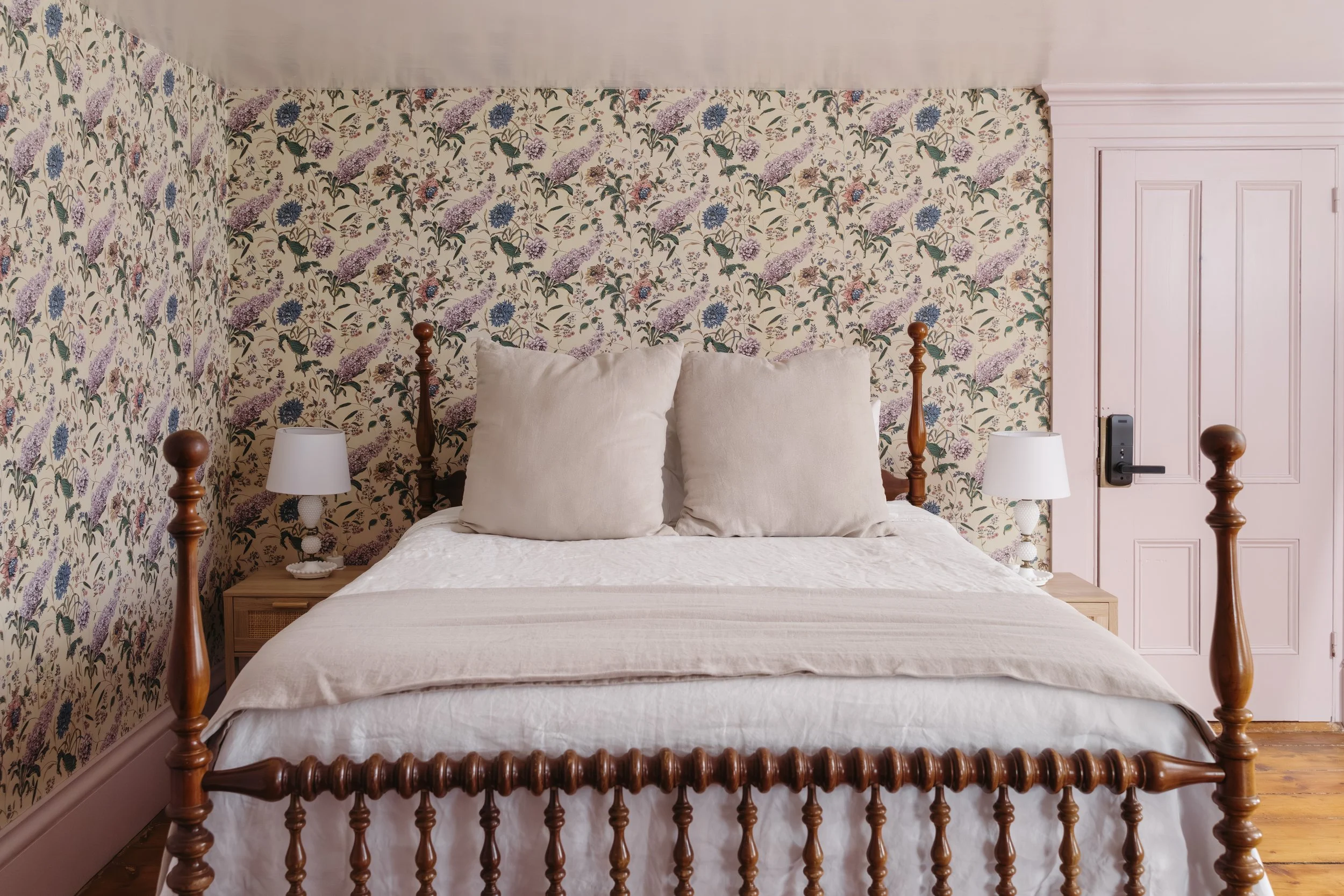 Harpswell Inn _ Room 02-4.jpg