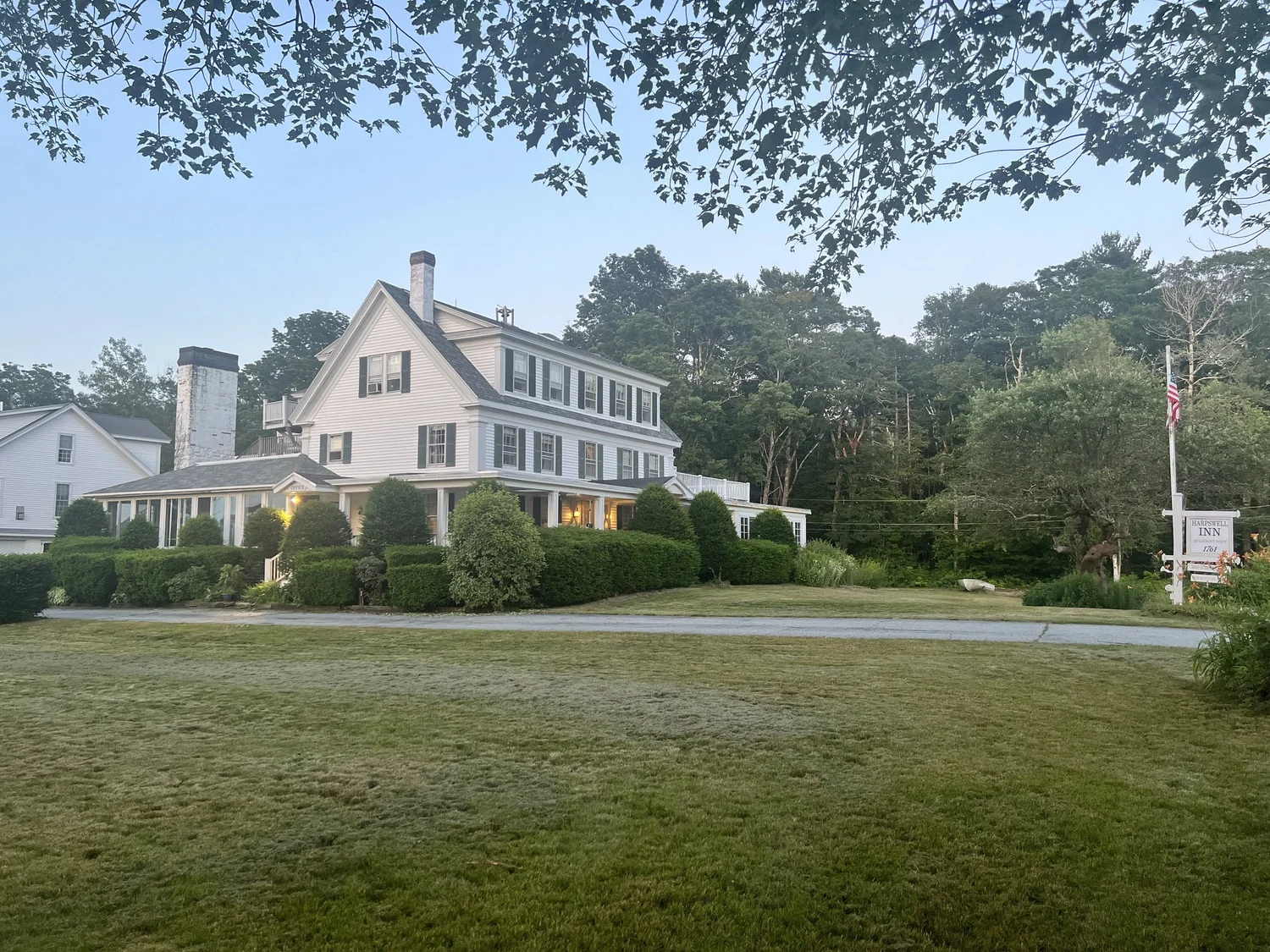 THE HARPSWELL INN