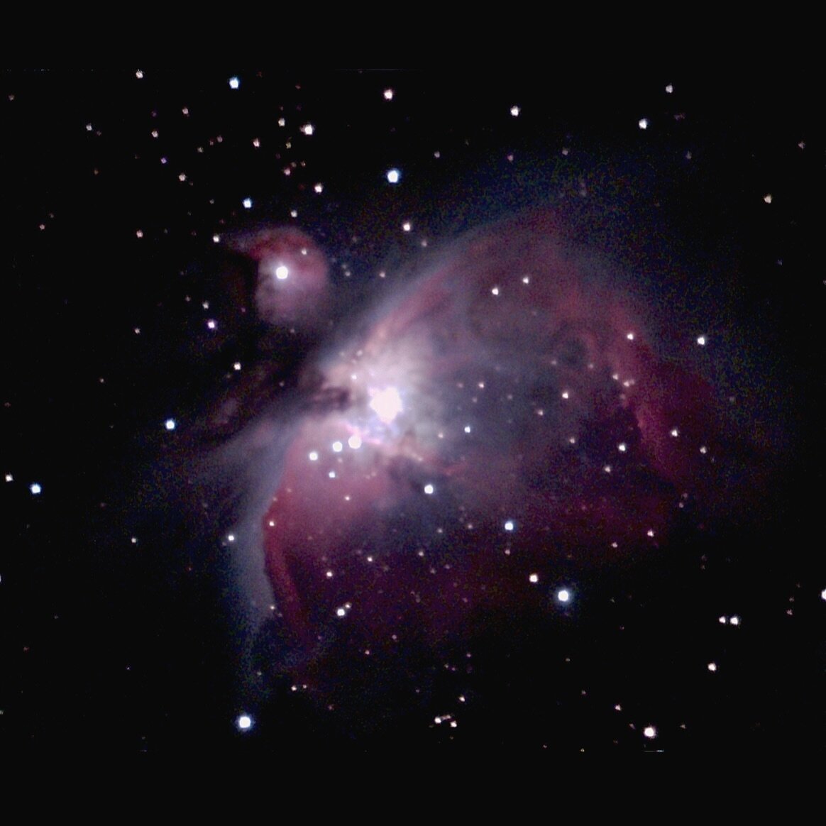 🌌 Nebulae (nehb-yuh&middot;lee), like the Great Orion Nebula (pictured), are vast clouds of gas and dust where stars are born. ✨ Located in the sword of Orion, this celestial object is a stellar nursery, giving birth to new stars and possibly planet
