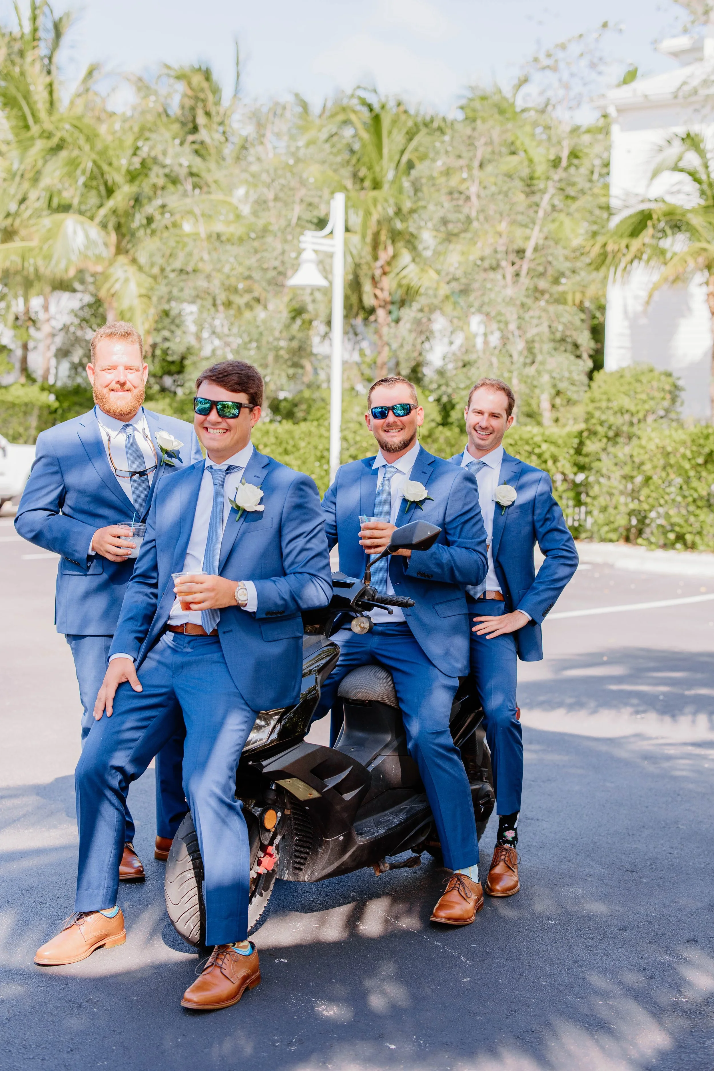 dehnzwedding_gettingready-4492.jpg