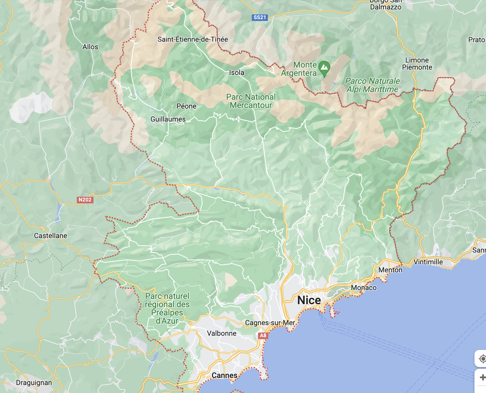 Carte géographique montrant la région de Nice en France, avec les parcs nationaux Mercantour, Alpi Marittime et régional des Préalpes d'Azur, ainsi que des villes comme Cannes, Cannes-sur-Mer, Menton et Monaco.