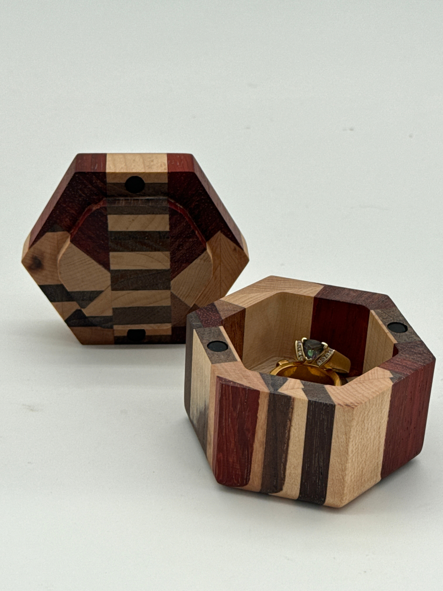 Brass Wolf Workshop_Keepsake Box - Hexagon_4.png